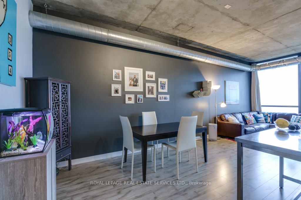 Photo 3 of Unit 516, 60 Bathurst Street, Toronto, Niagara — HOMEH