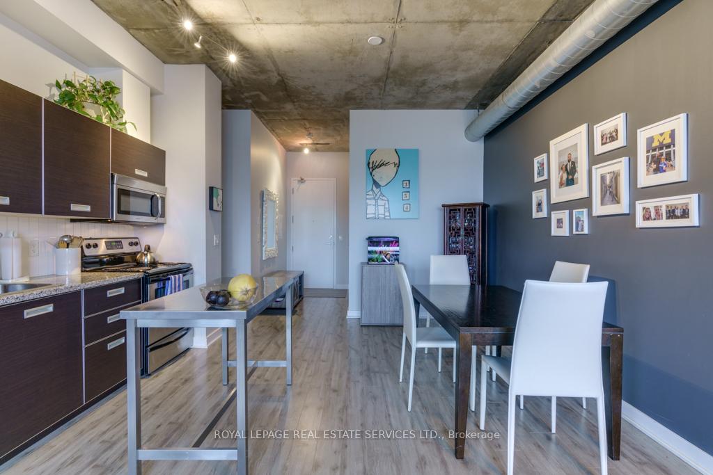 Photo 7 of Unit 516, 60 Bathurst Street, Toronto, Niagara — HOMEH