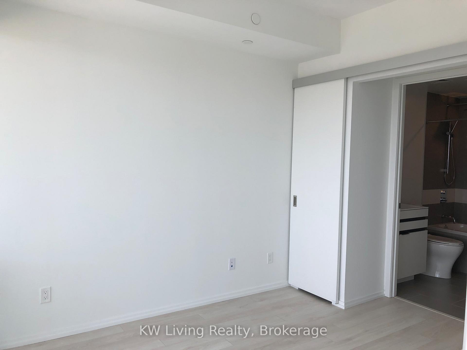 Photo 4 of Unit 3002, 197 Yonge Street, Toronto, Church-Yonge Corridor — HOMEH