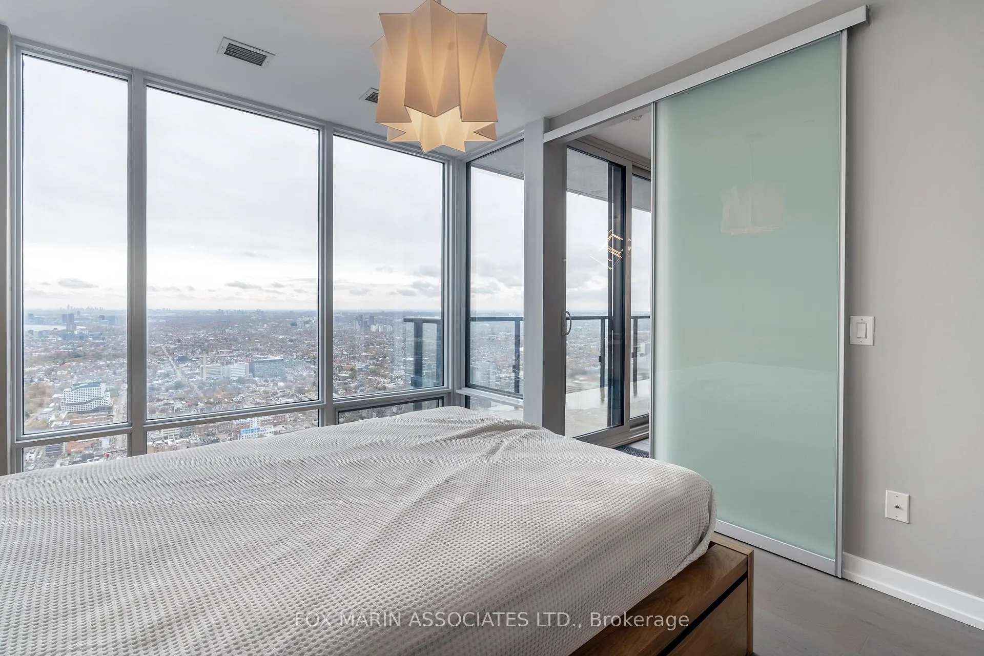 Photo 20 of Unit 5407, 488 University Avenue, Toronto, University — HOMEH