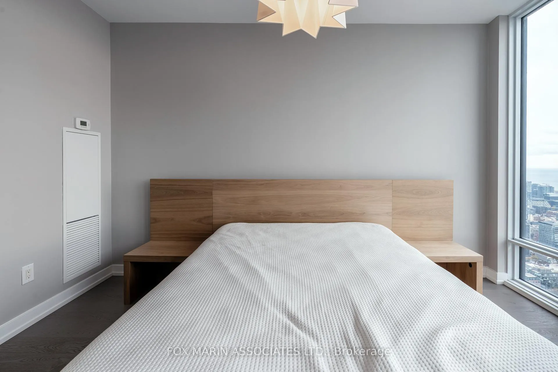 Photo 21 of Unit 5407, 488 University Avenue, Toronto, University — HOMEH