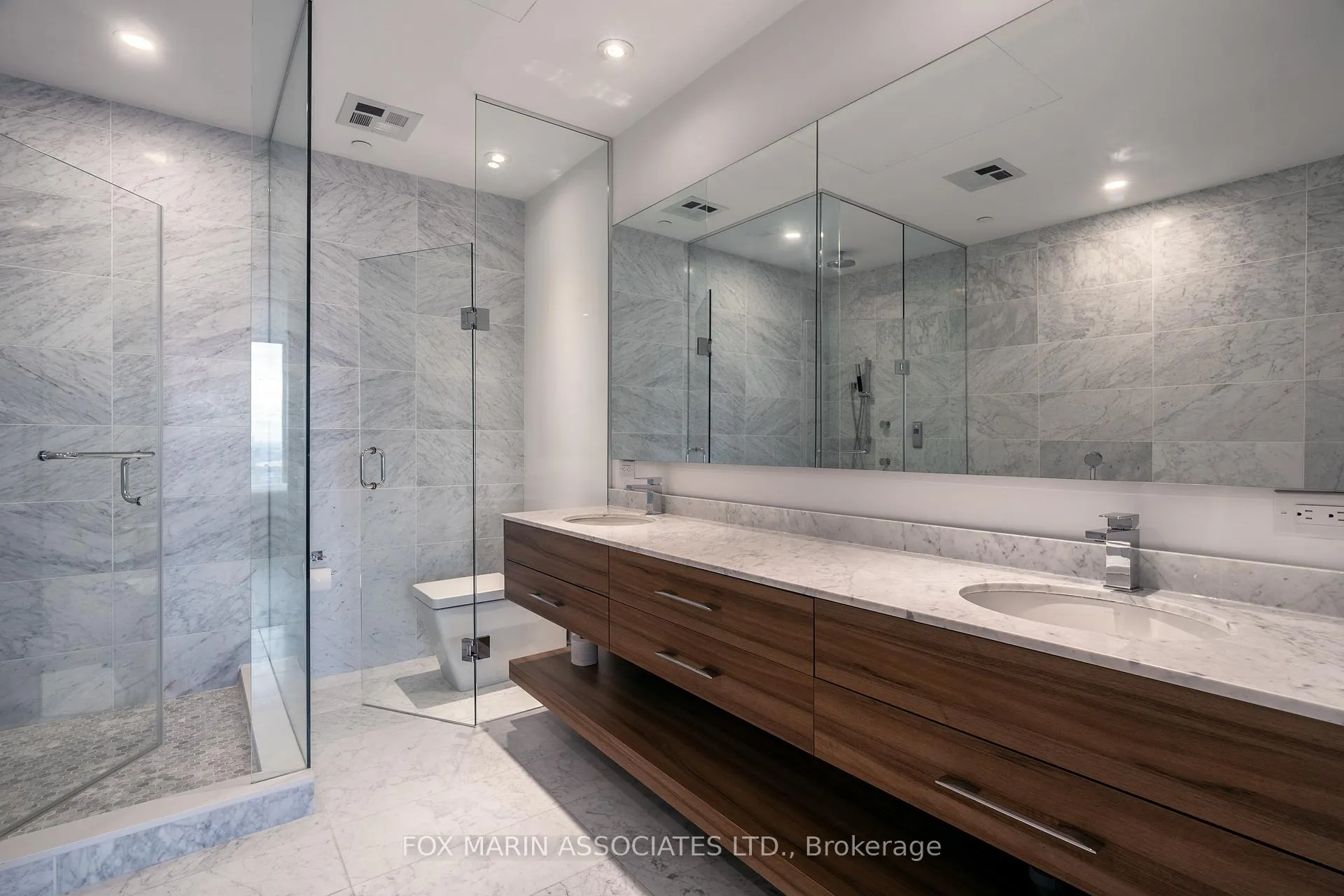 Photo 27 of Unit 5407, 488 University Avenue, Toronto, University — HOMEH