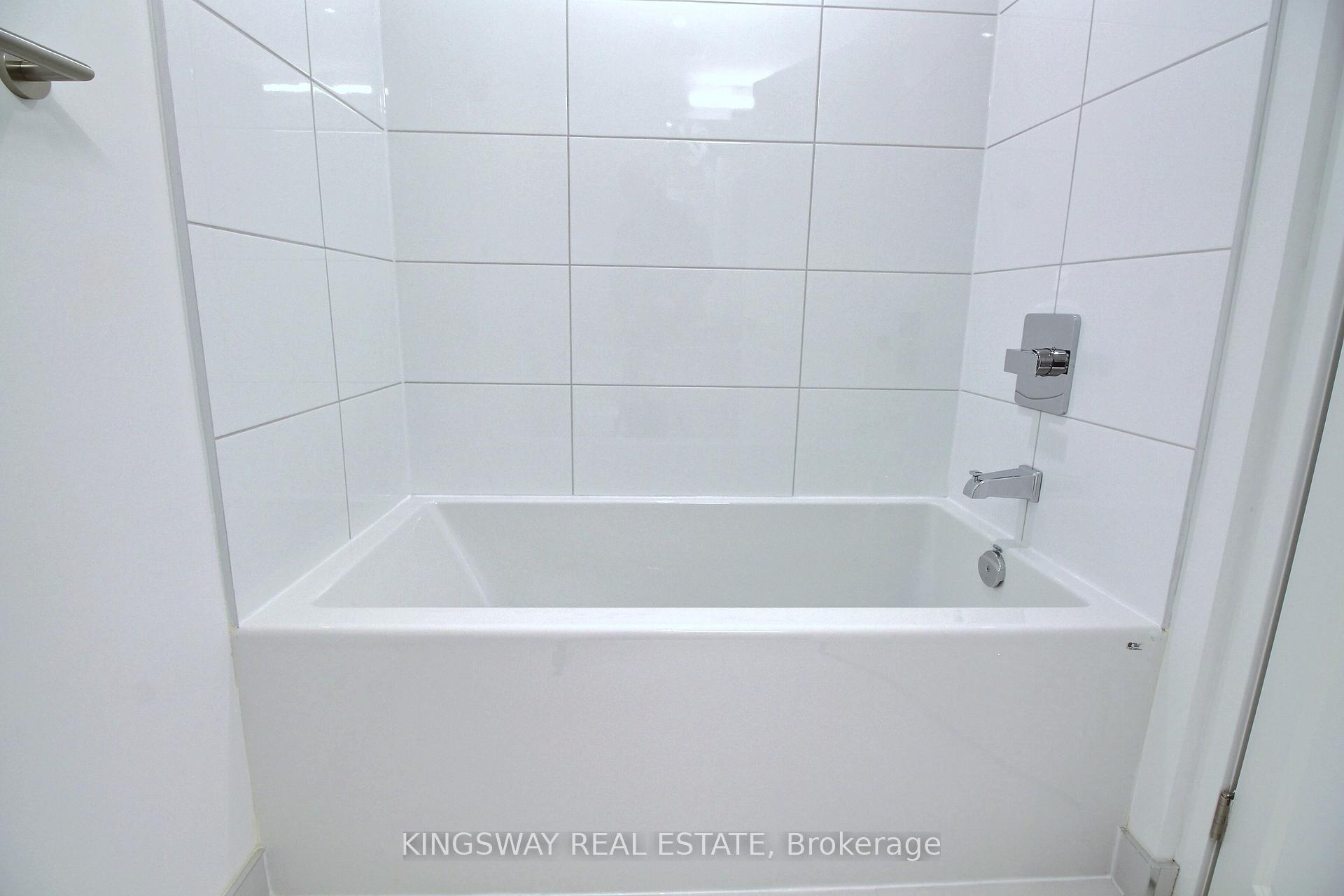 Photo 14 of Unit 1505, 395 Bloor Street E, Toronto, North St. James Town — HOMEH