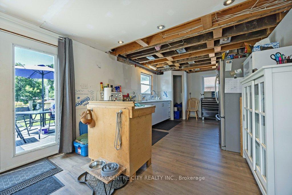 Photo 11 of 186 Balaclava Street, St. Thomas — HOMEH
