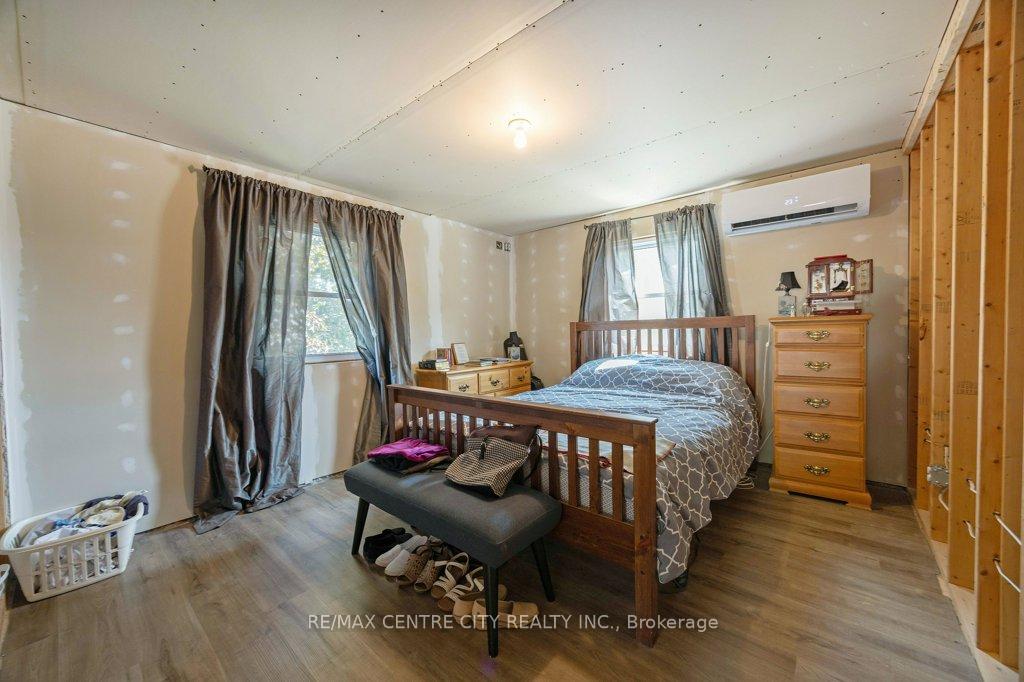 Photo 16 of 186 Balaclava Street, St. Thomas — HOMEH