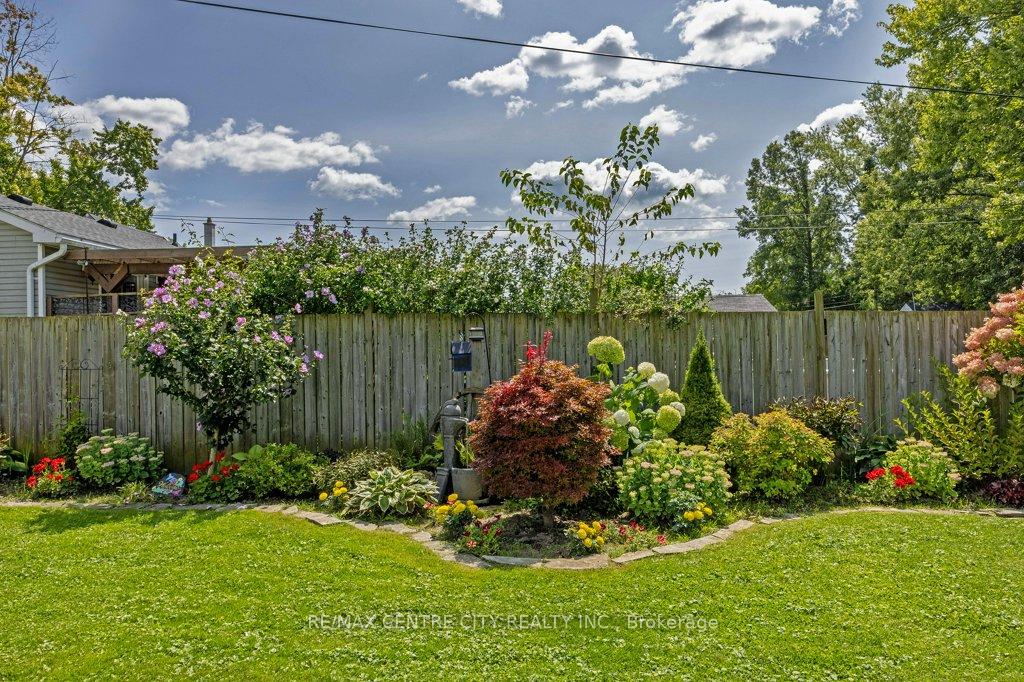 Photo 29 of 186 Balaclava Street, St. Thomas — HOMEH