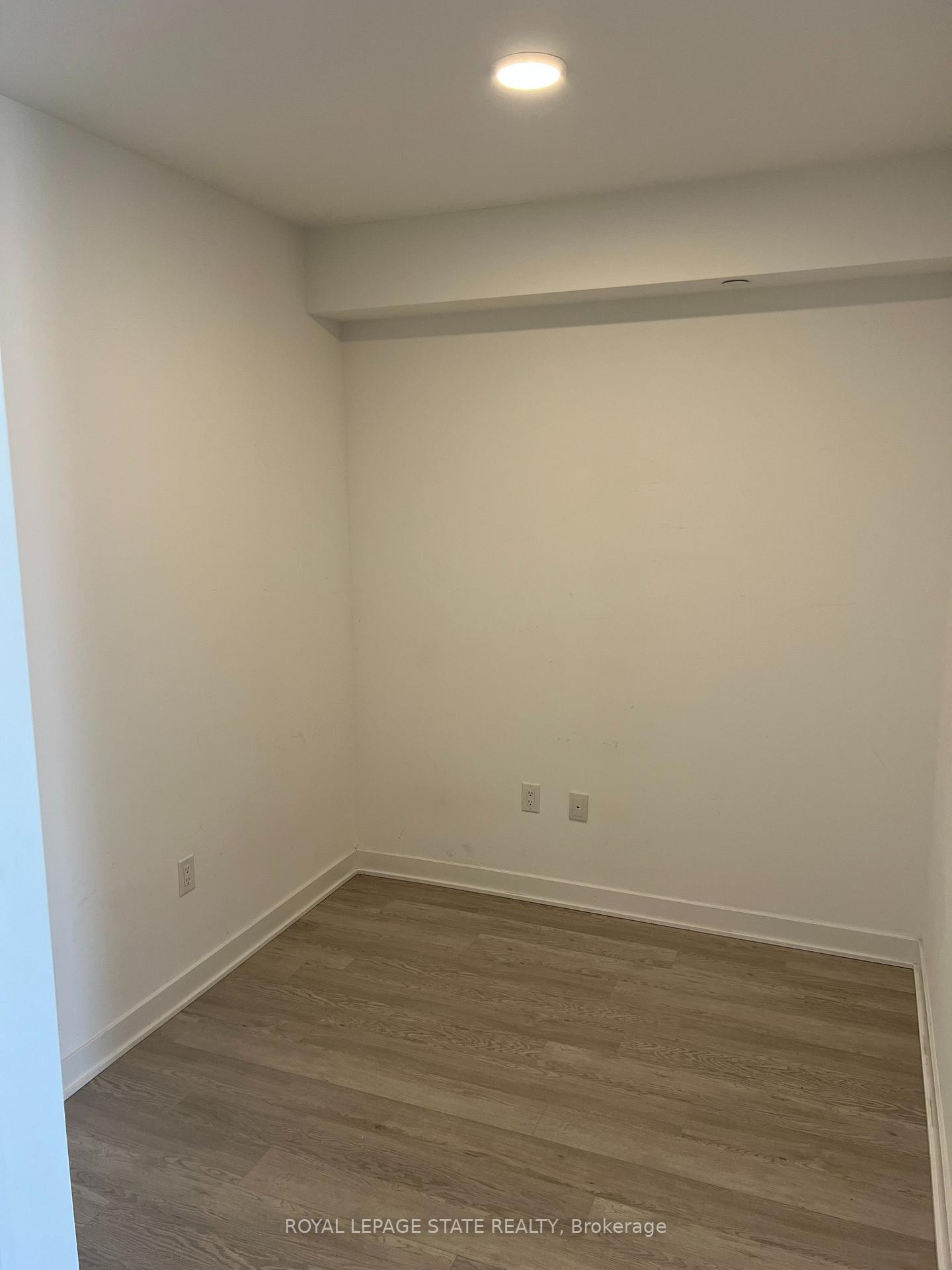 Photo 13 of Unit 715, 2782 Barton Street E, Hamilton, Riverdale — HOMEH