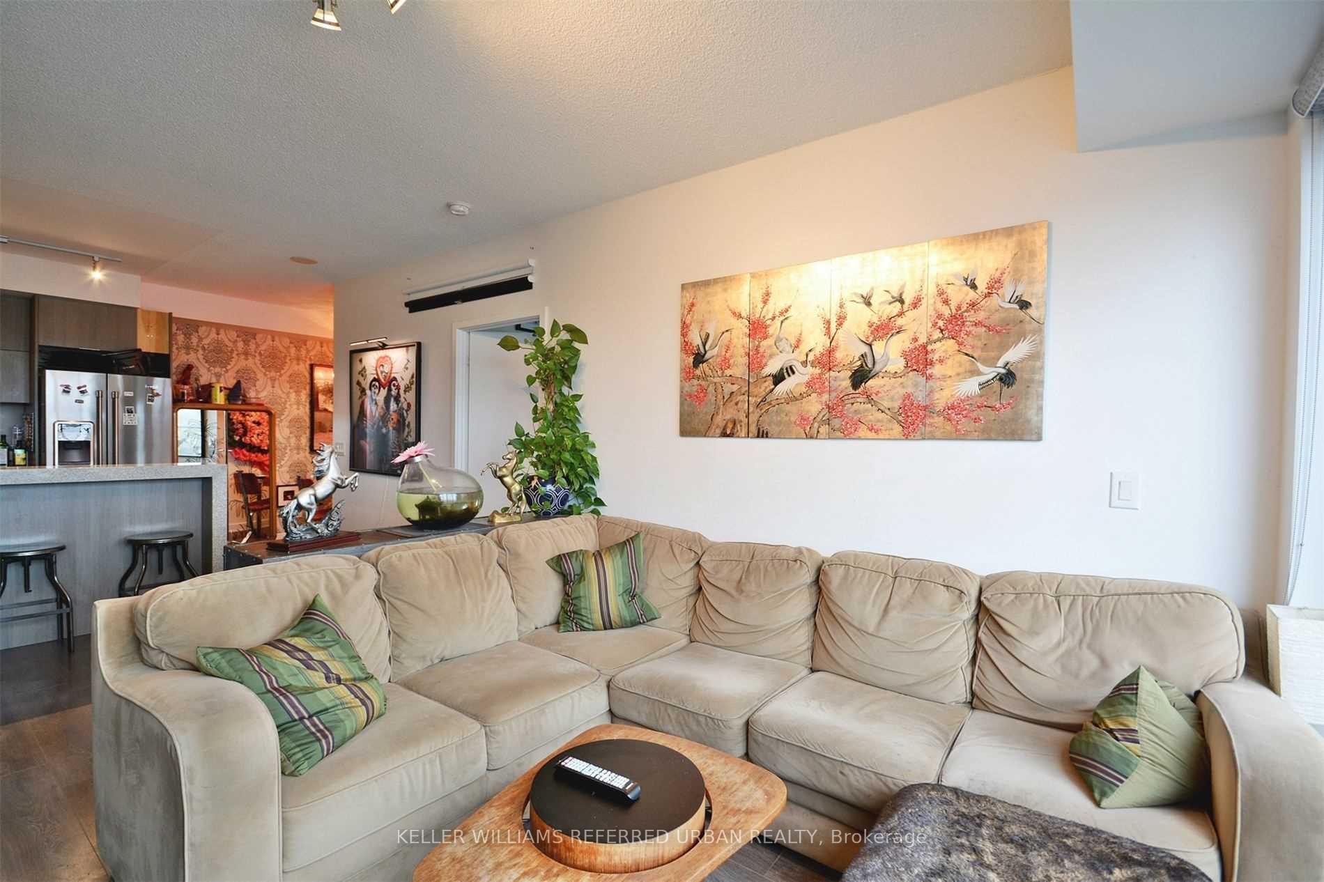 Photo 6 of Unit 817, 170 Sumach Street, Toronto, Regent Park — HOMEH