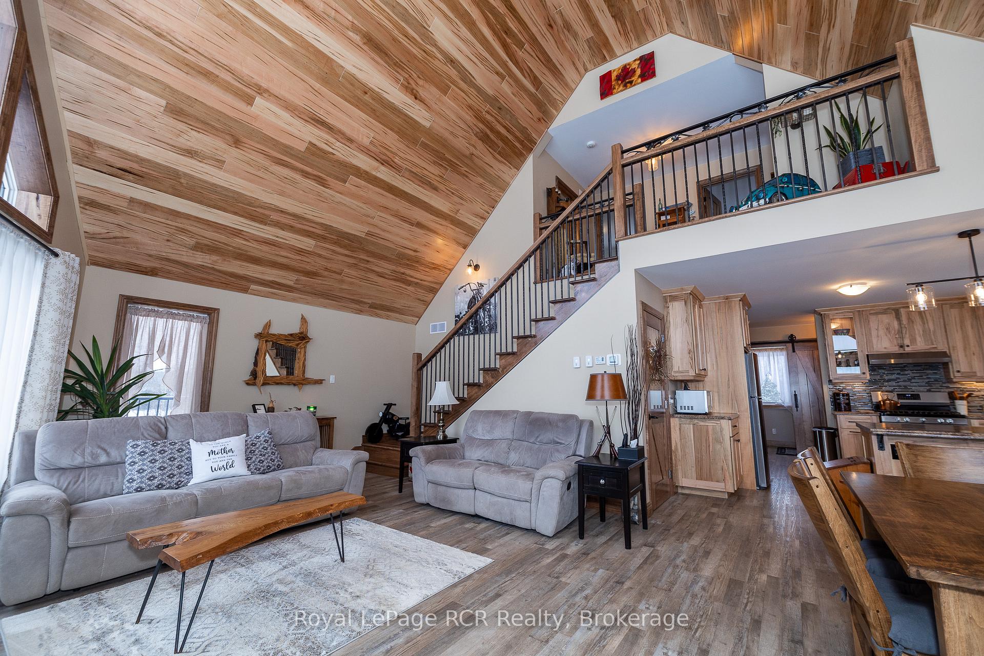 Photo 8 of 742654 Sideroad 4B, Chatsworth — HOMEH
