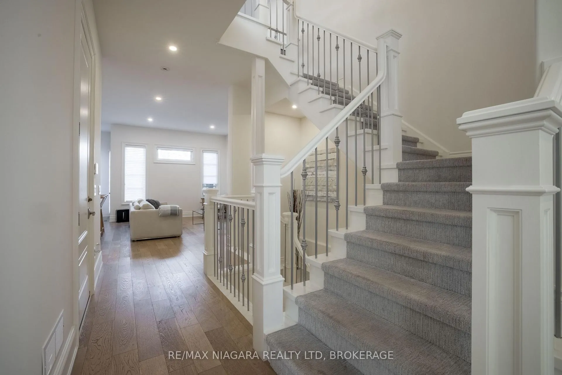 Photo 16 of 15 Arbourvale Common, St. Catharines, Glendale/Glenridge — HOMEH