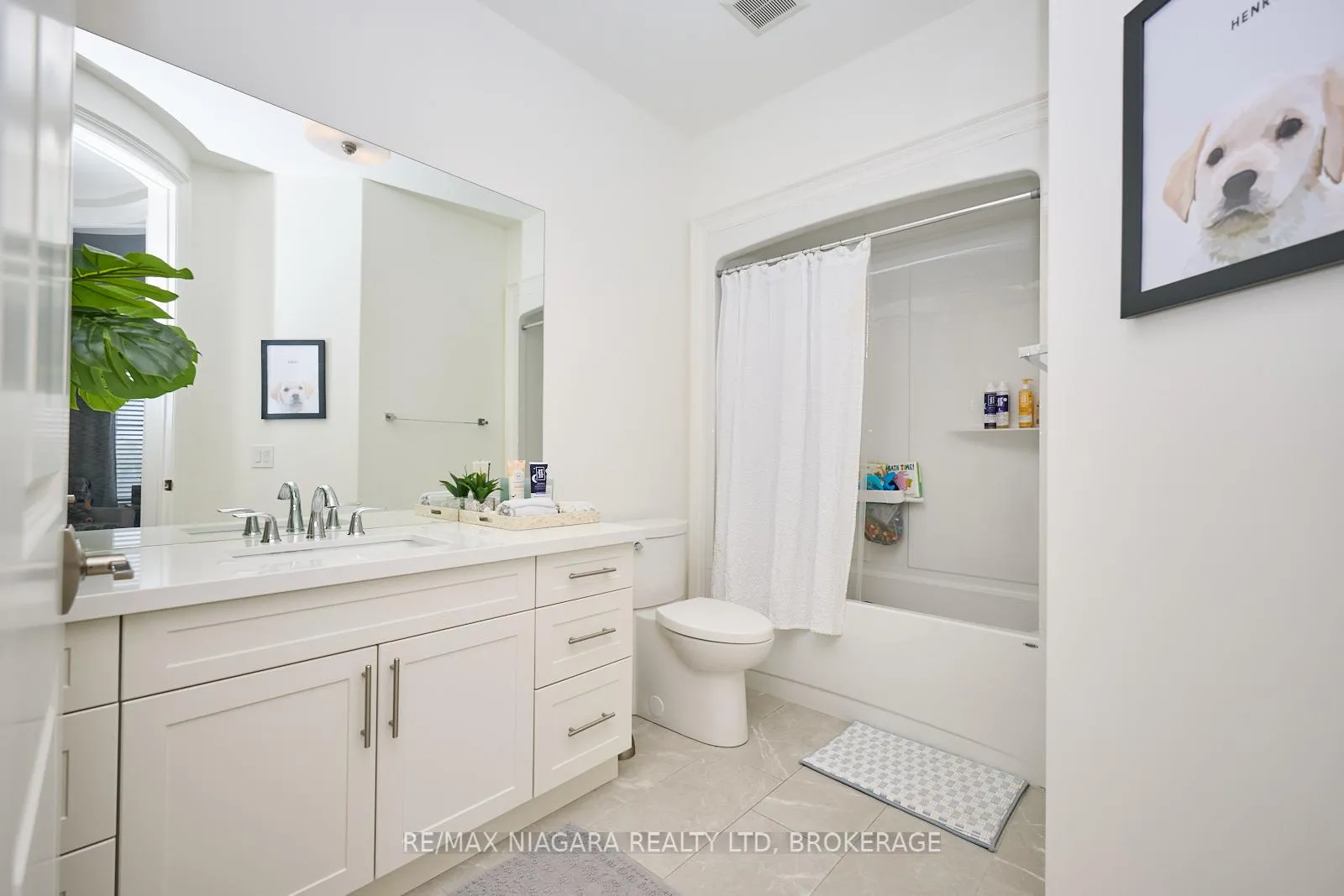 Photo 28 of 15 Arbourvale Common, St. Catharines, Glendale/Glenridge — HOMEH
