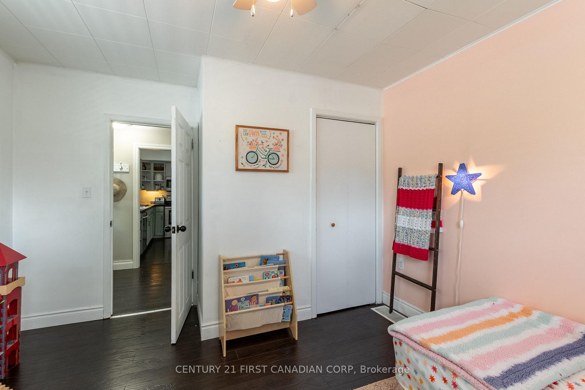 Photo 24 of 157 Locust Street, St. Thomas — HOMEH