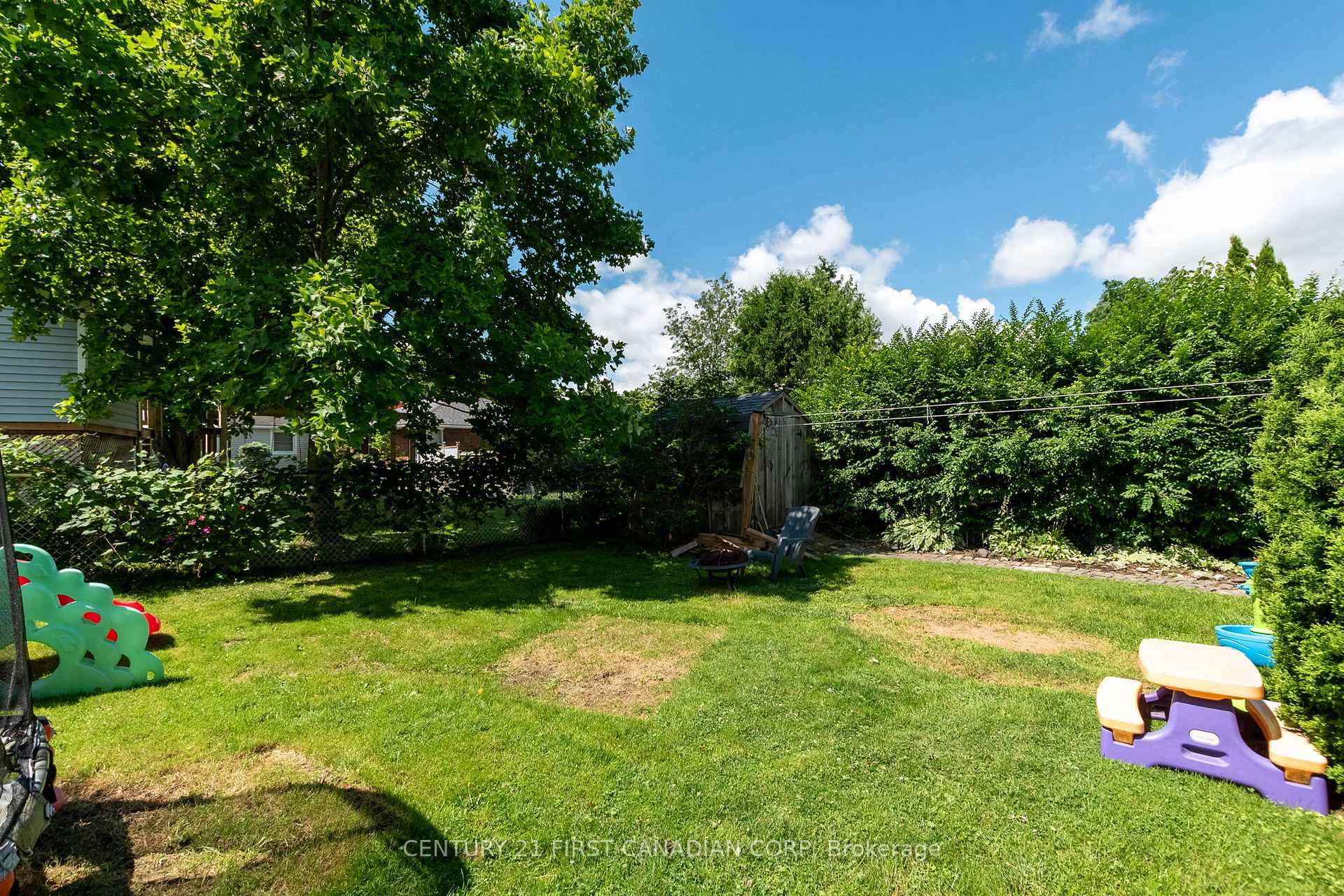 Photo 37 of 157 Locust Street, St. Thomas — HOMEH