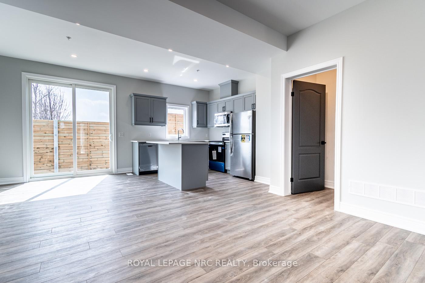 Photo 12 of Unit 20, 121A Moffatt Street, St. Catharines, Oakdale — HOMEH