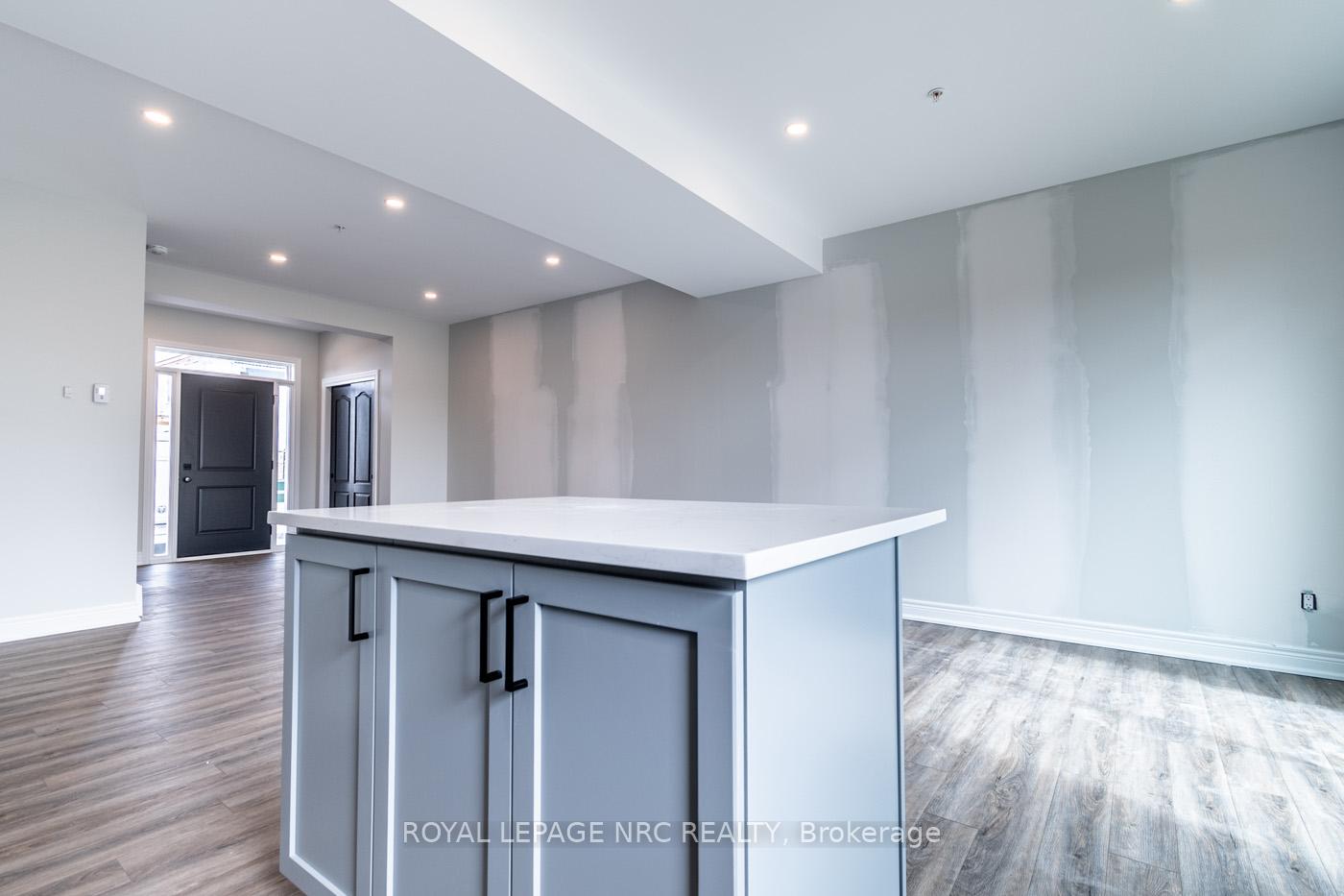 Photo 15 of Unit 20, 121A Moffatt Street, St. Catharines, Oakdale — HOMEH