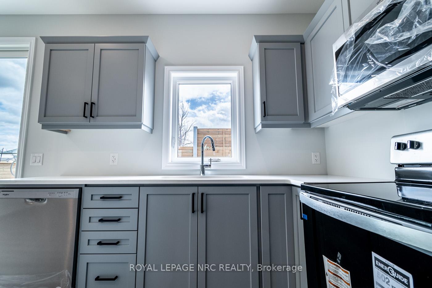 Photo 16 of Unit 20, 121A Moffatt Street, St. Catharines, Oakdale — HOMEH