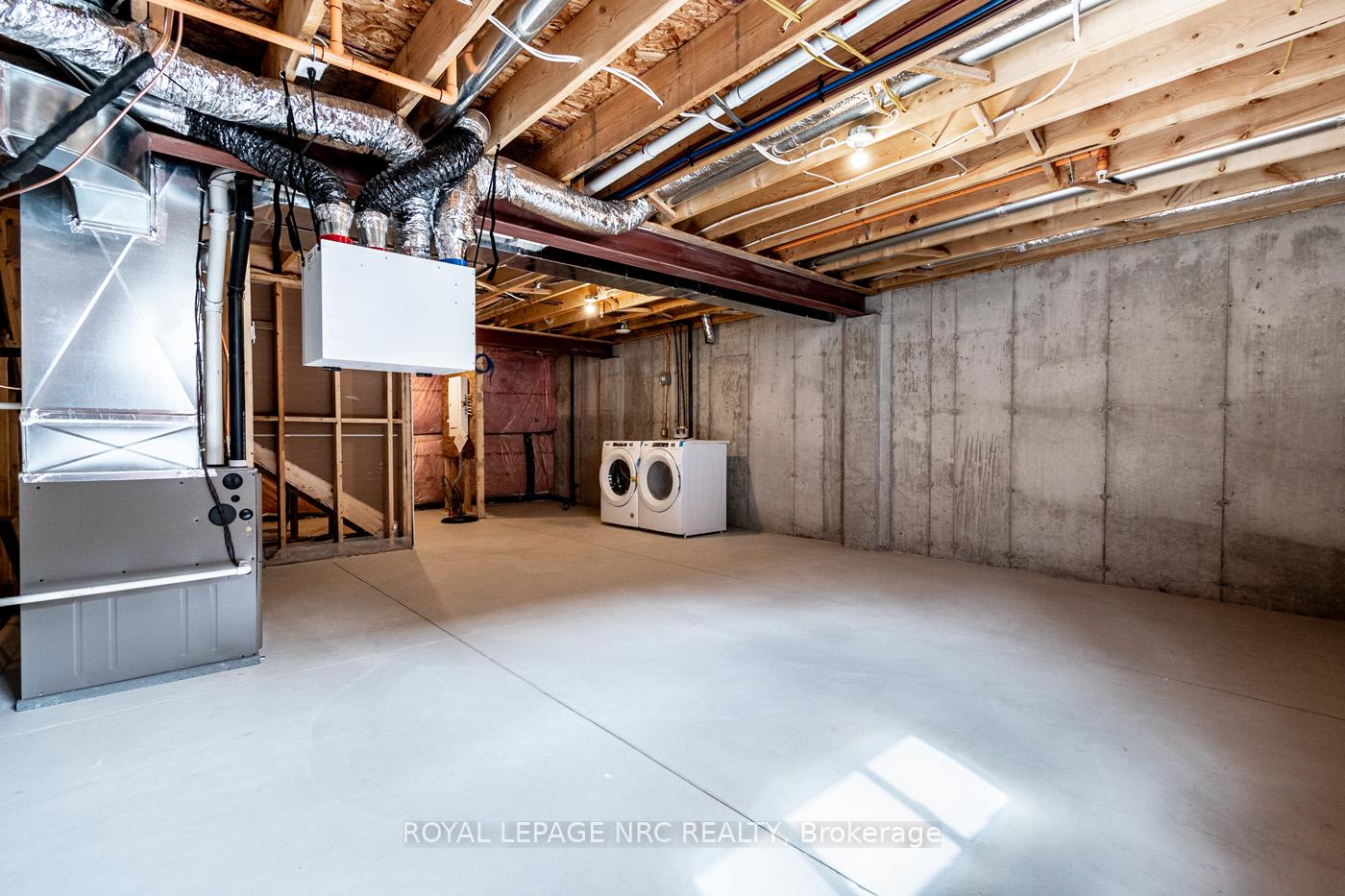 Photo 33 of Unit 20, 121A Moffatt Street, St. Catharines, Oakdale — HOMEH