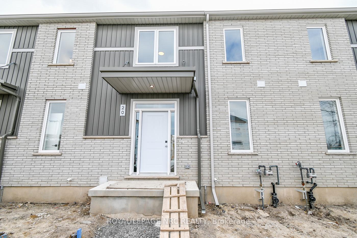 Photo 34 of Unit 20, 121A Moffatt Street, St. Catharines, Oakdale — HOMEH