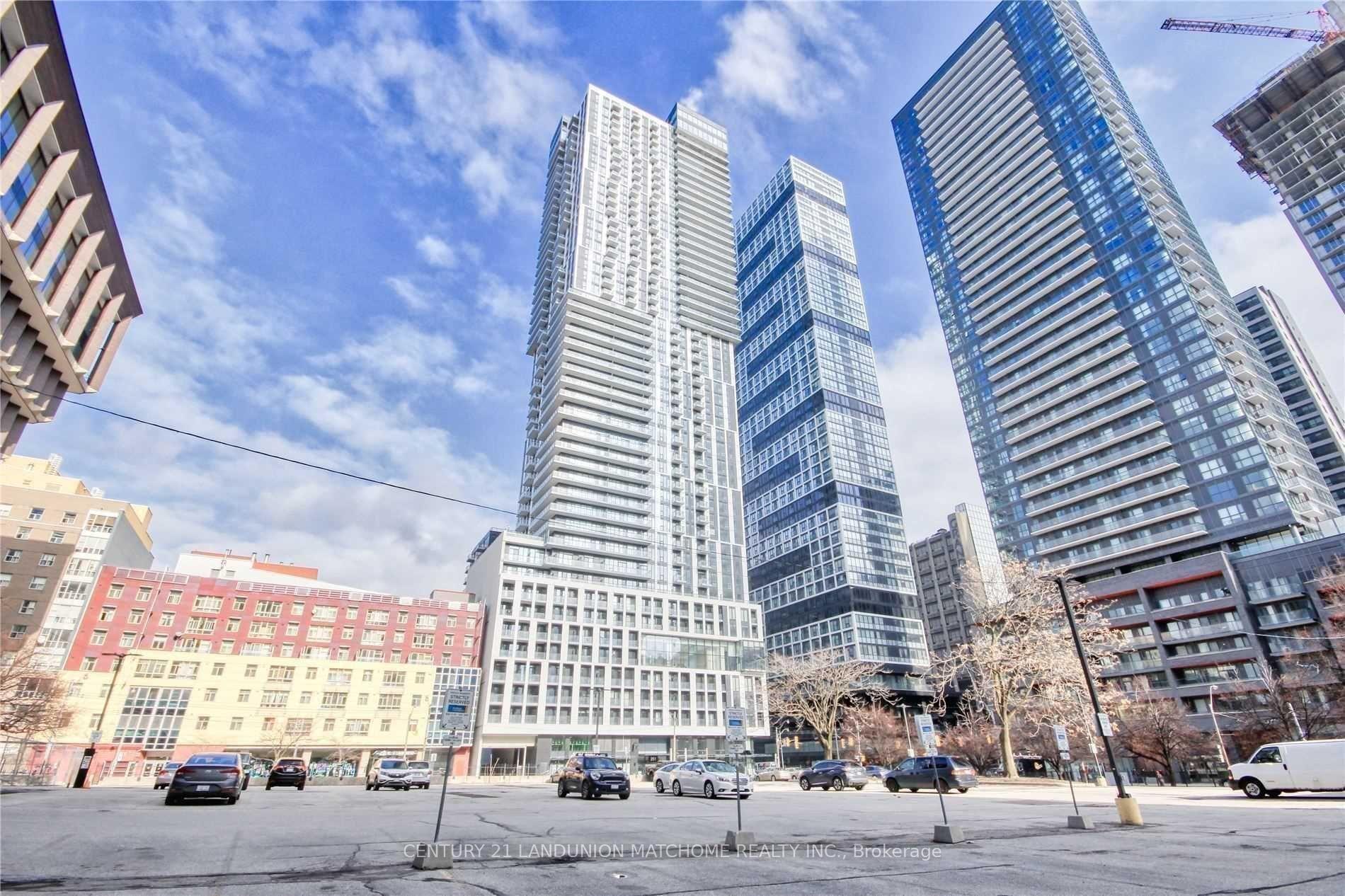 Front of Unit 2505, 251 Jarvis Street