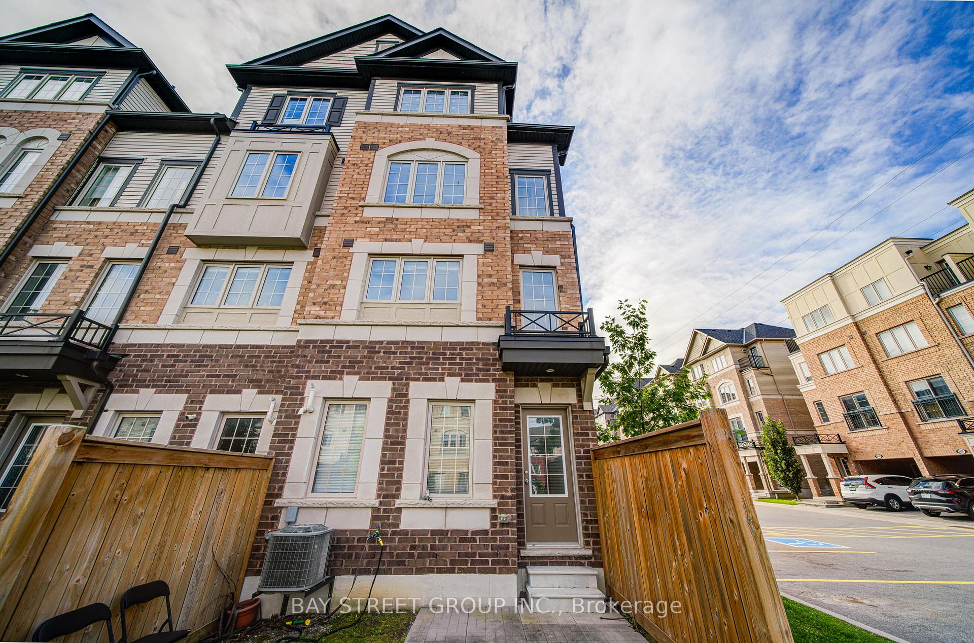 Photo 5 of 2653 Eaglesham Path, Oshawa, Windfields — HOMEH