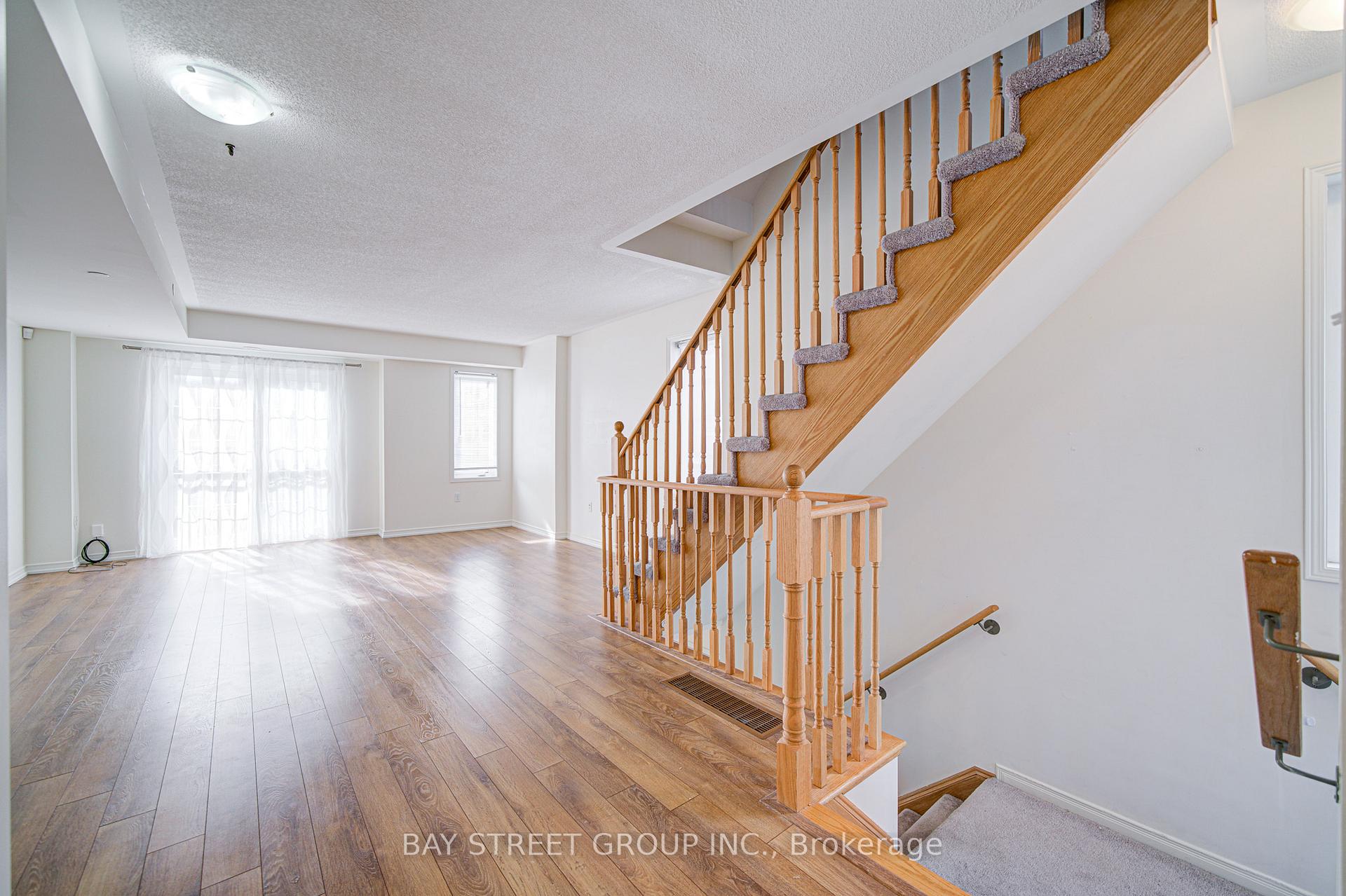 Photo 9 of 2653 Eaglesham Path, Oshawa, Windfields — HOMEH