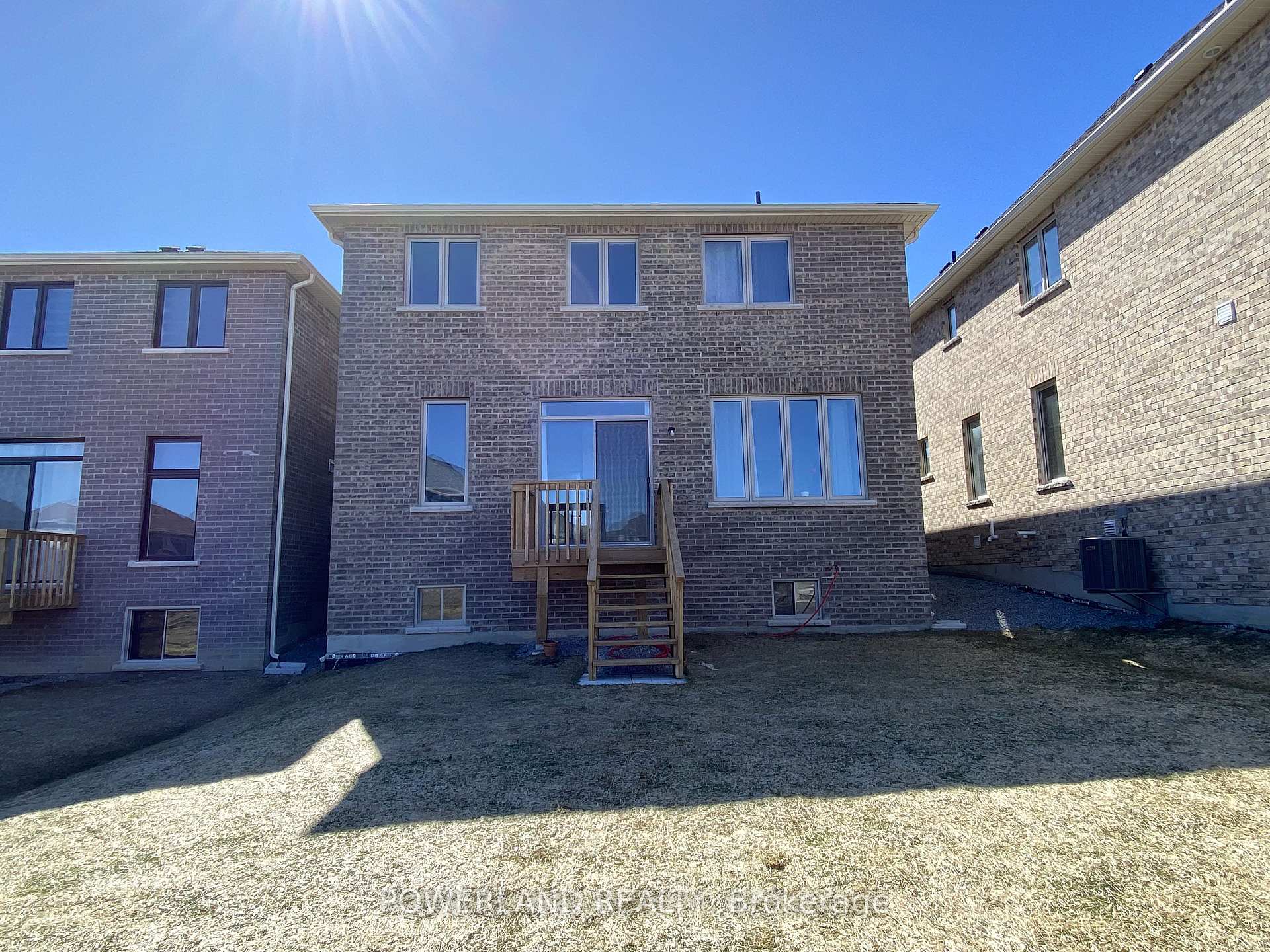 Photo 27 of 19 Sam Battaglia Crescent, Georgina, Sutton & Jackson's Point — HOMEH