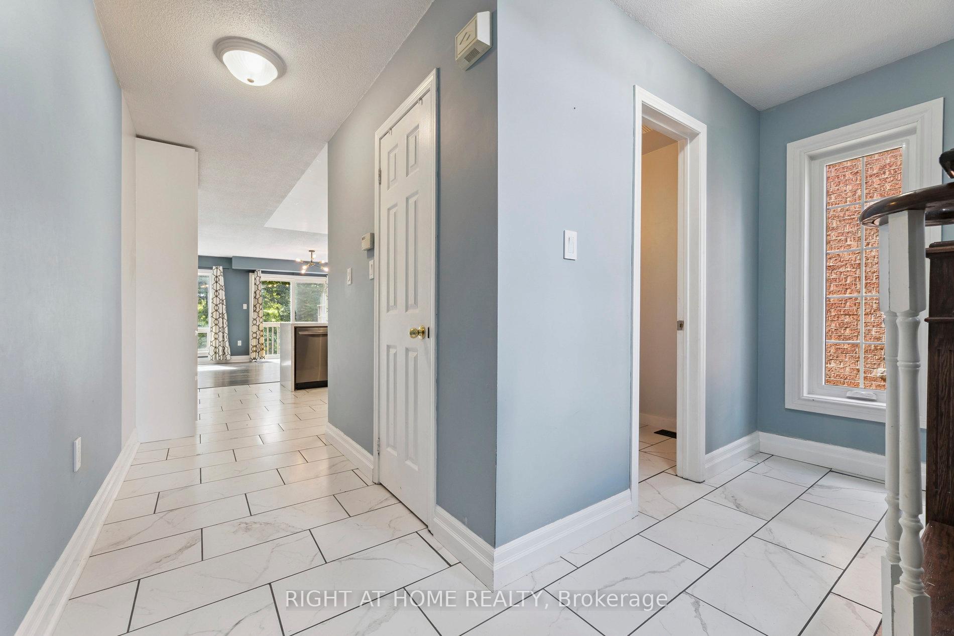 Photo 43 of 69 Torr Lane, Ajax, Central — HOMEH