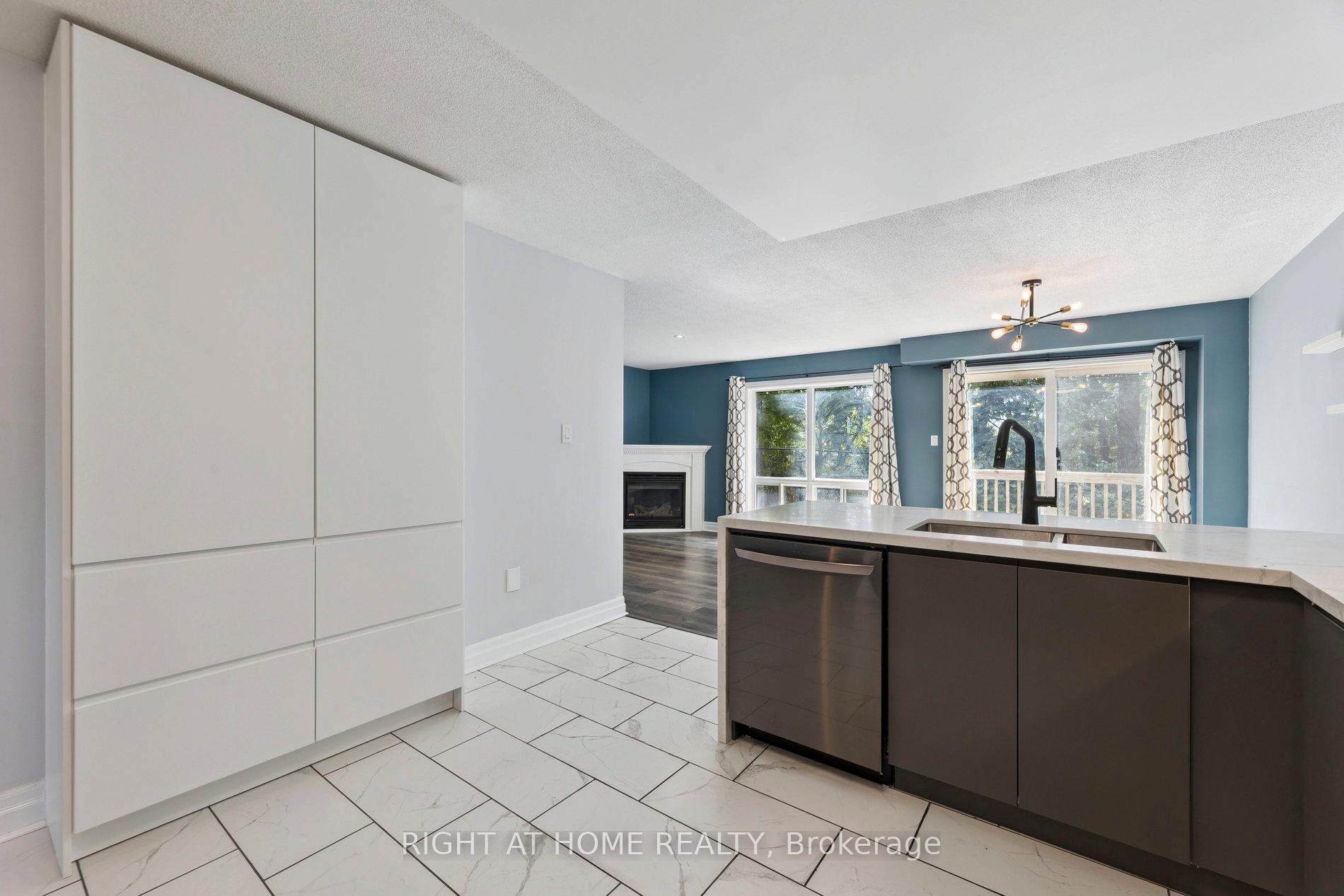 Photo 50 of 69 Torr Lane, Ajax, Central — HOMEH