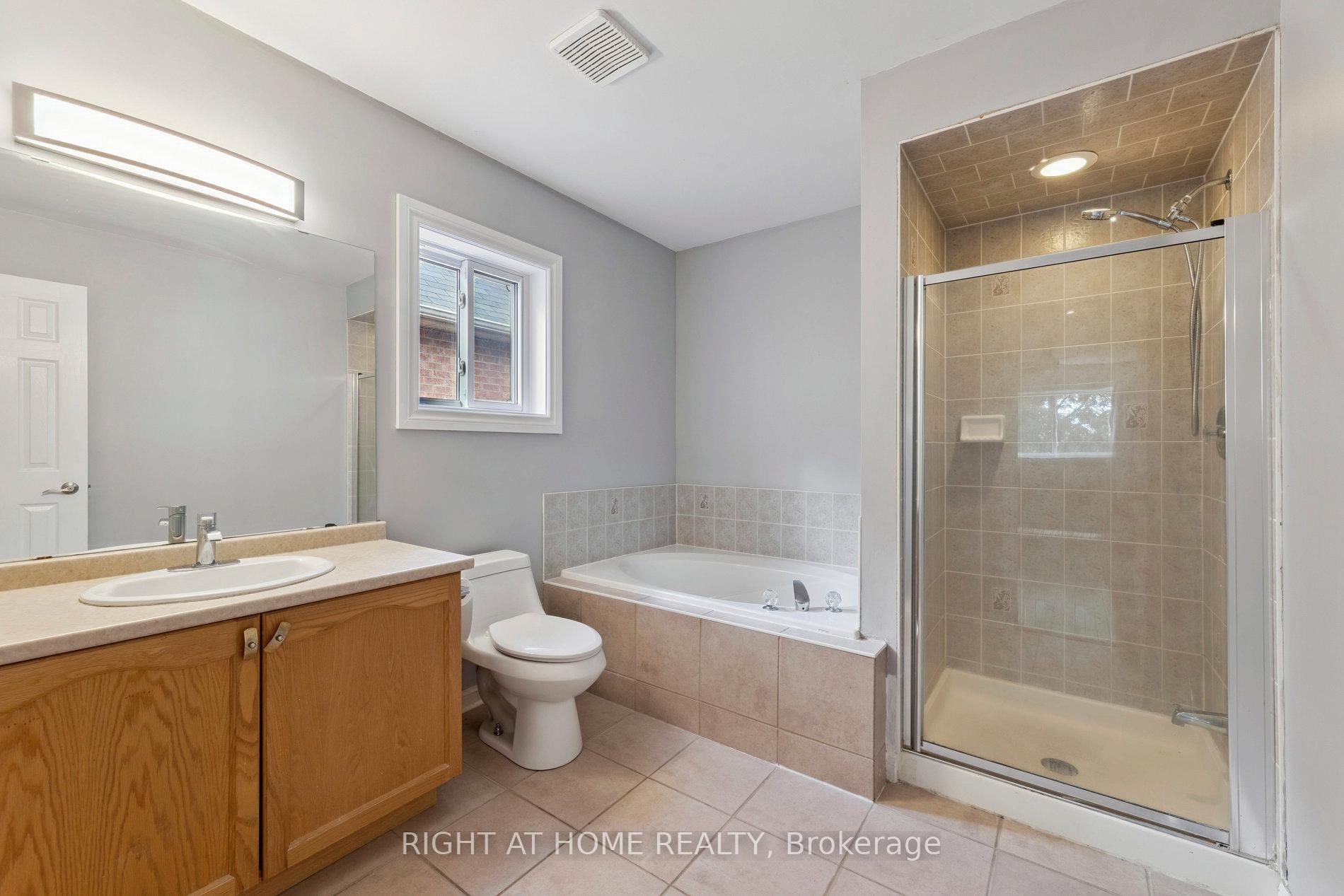 Photo 59 of 69 Torr Lane, Ajax, Central — HOMEH