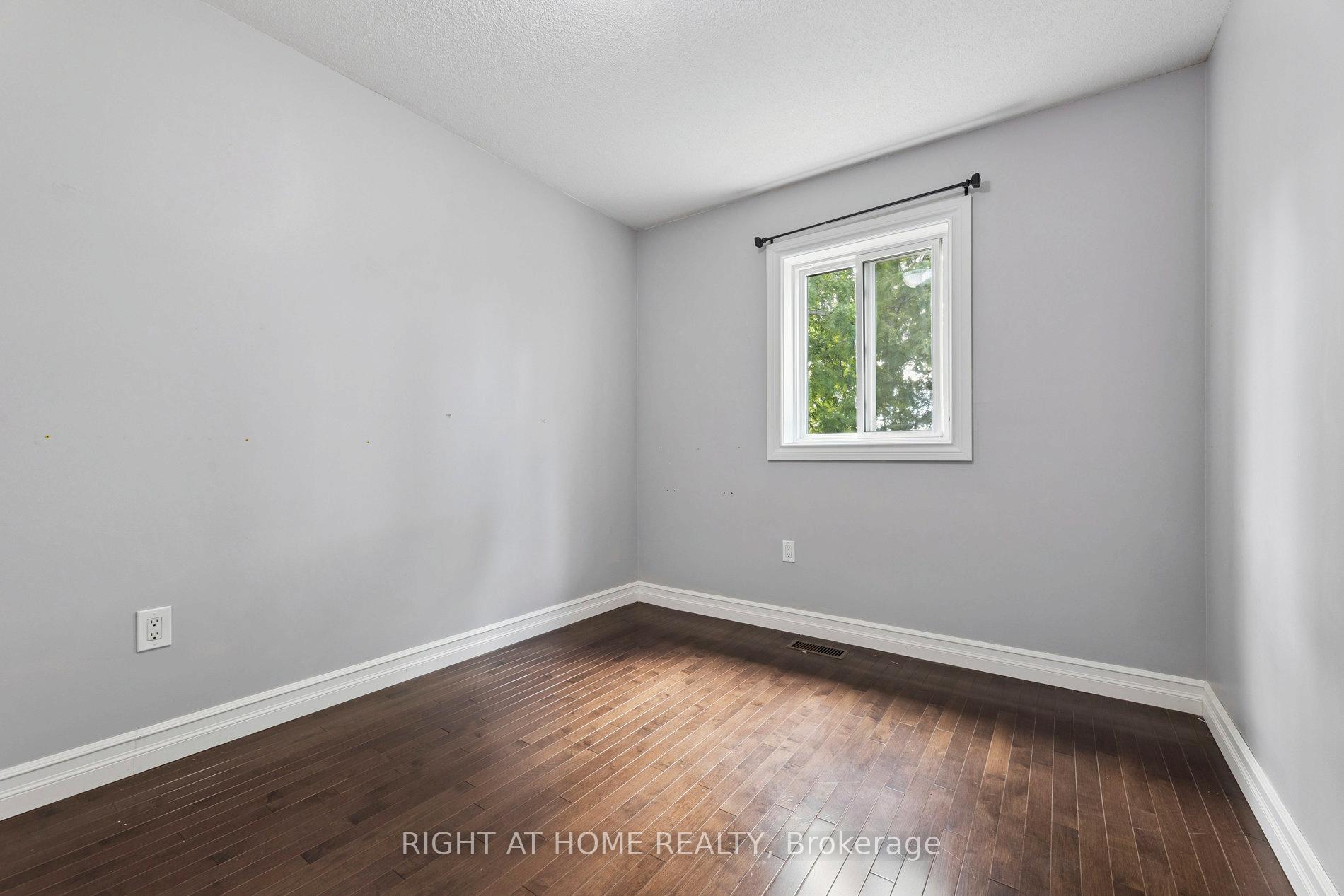 Photo 63 of 69 Torr Lane, Ajax, Central — HOMEH