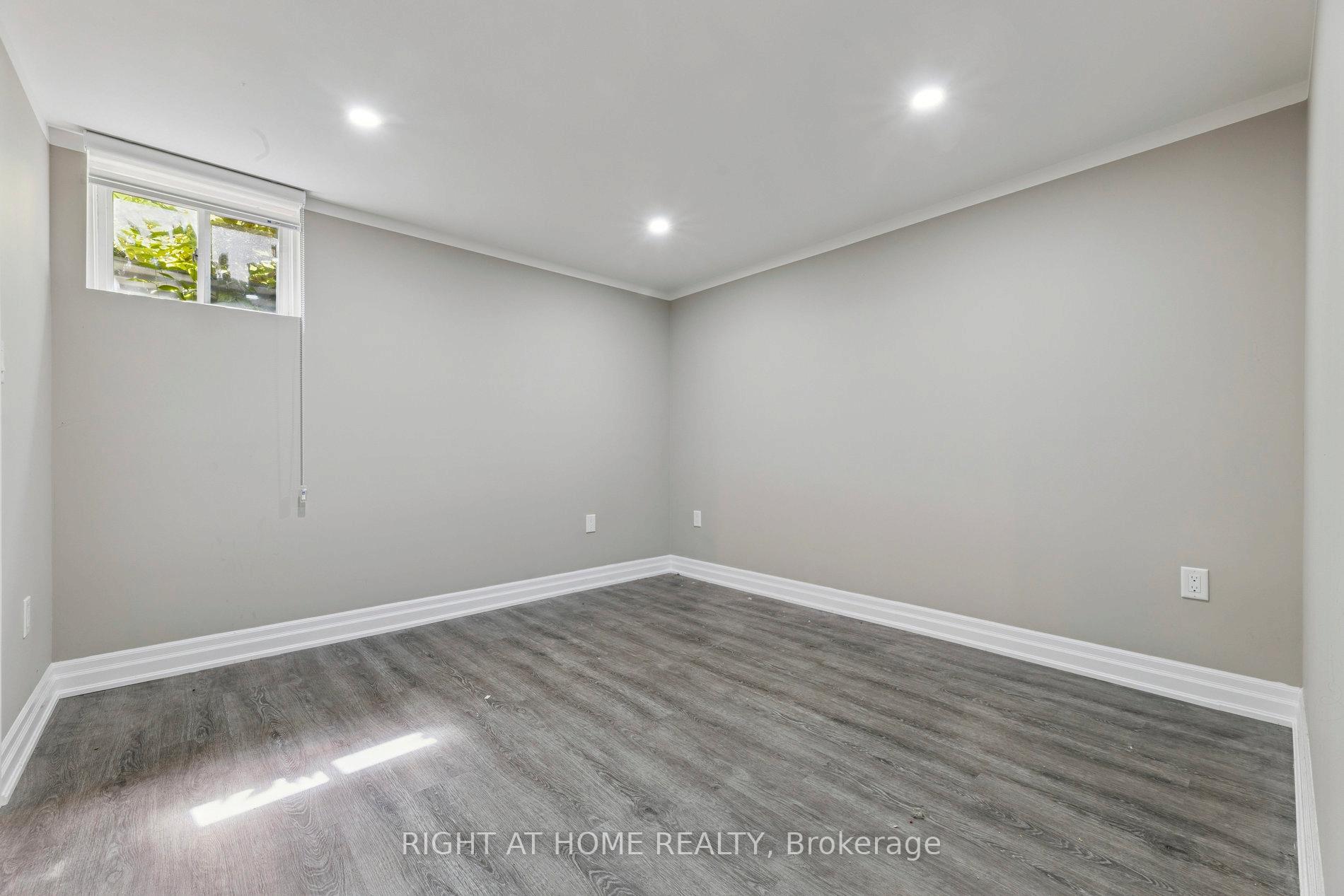 Photo 67 of 69 Torr Lane, Ajax, Central — HOMEH