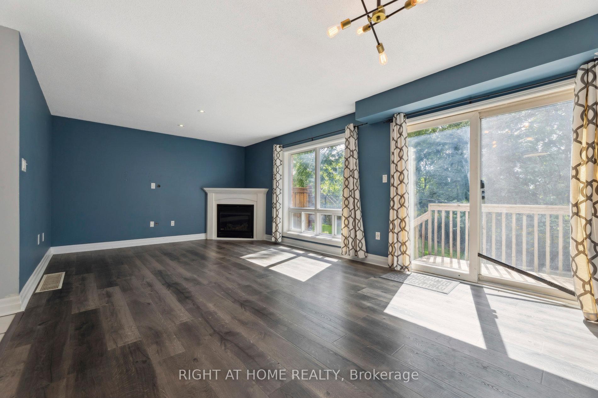 Photo 7 of 69 Torr Lane, Ajax, Central — HOMEH
