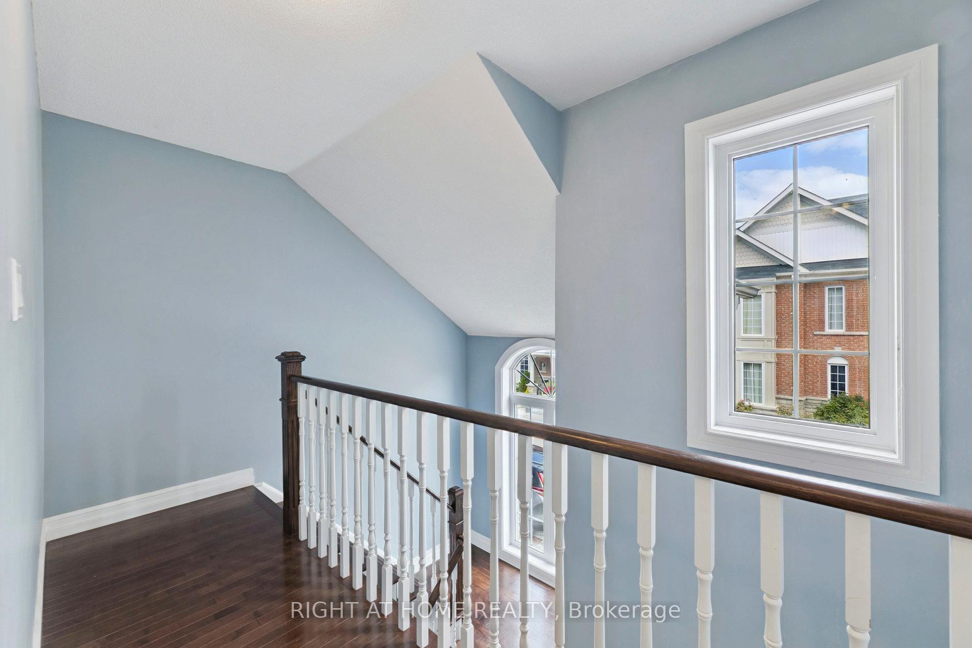 Photo 15 of 69 Torr Lane, Ajax, Central — HOMEH