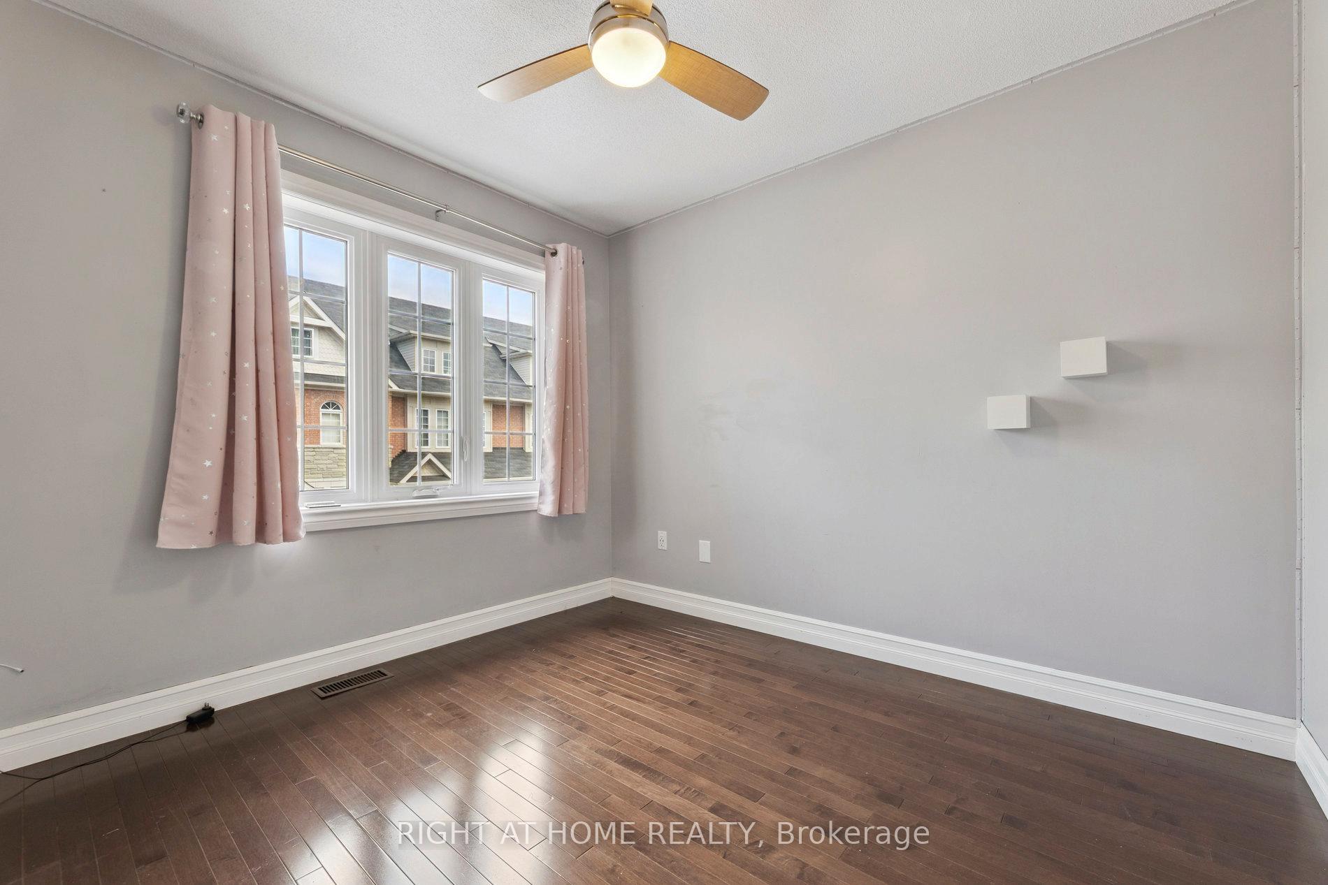 Photo 22 of 69 Torr Lane, Ajax, Central — HOMEH