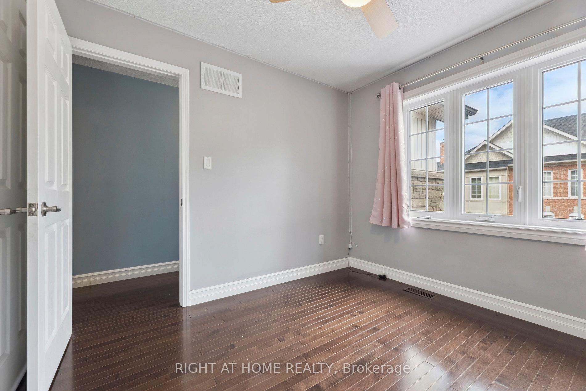 Photo 23 of 69 Torr Lane, Ajax, Central — HOMEH