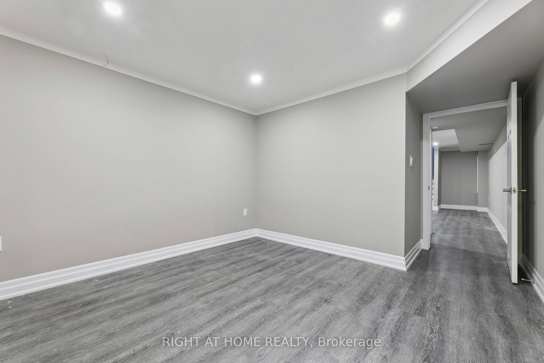 Photo 31 of 69 Torr Lane, Ajax, Central — HOMEH