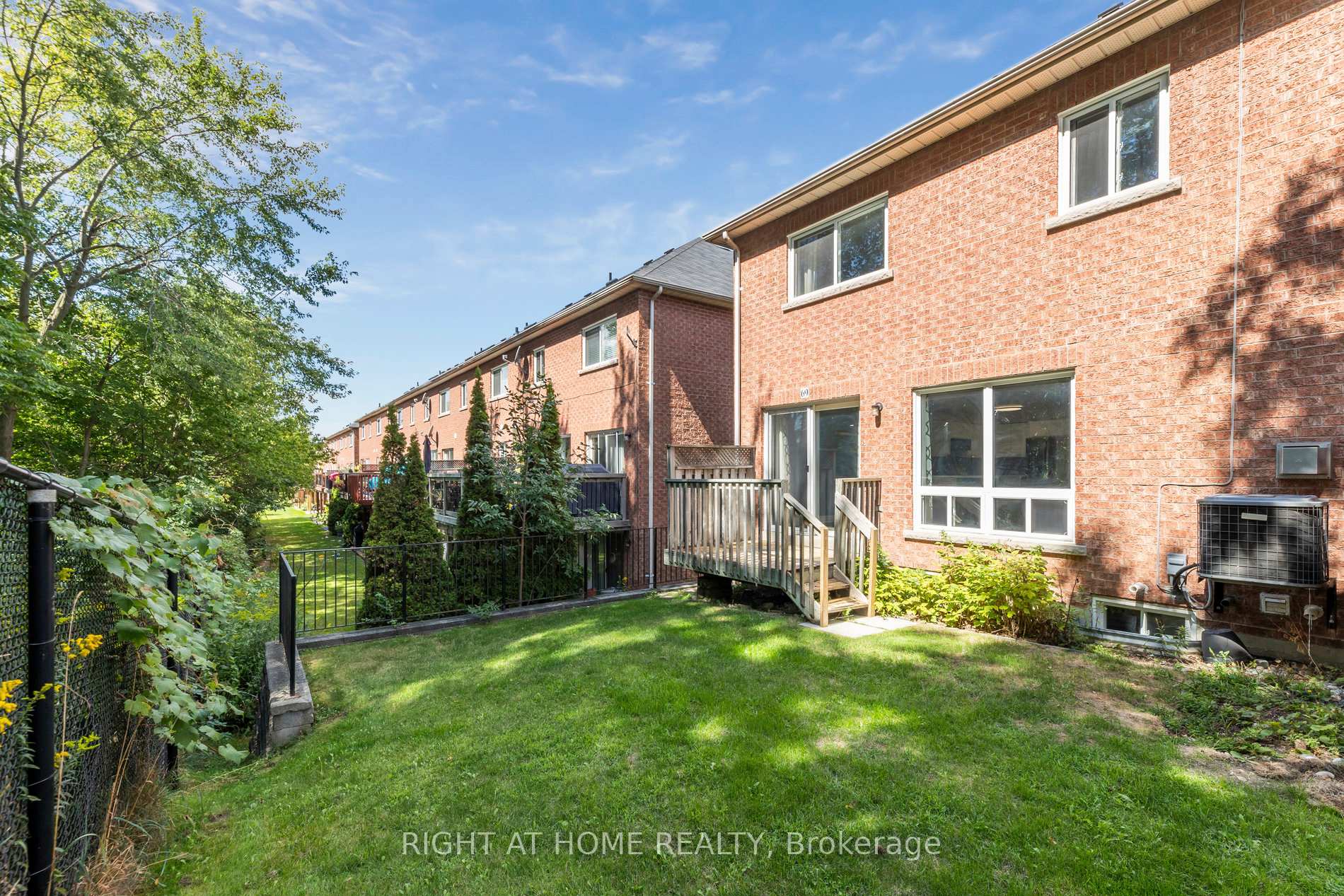 Photo 38 of 69 Torr Lane, Ajax, Central — HOMEH
