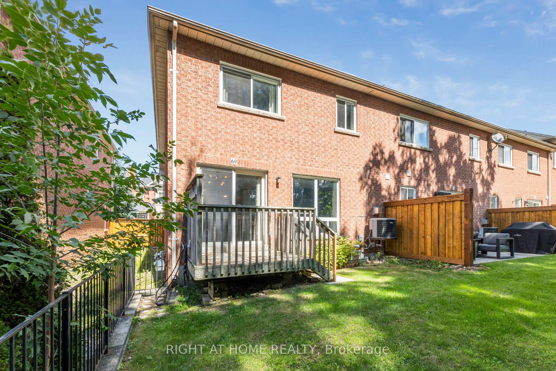 Photo 40 of 69 Torr Lane, Ajax, Central — HOMEH