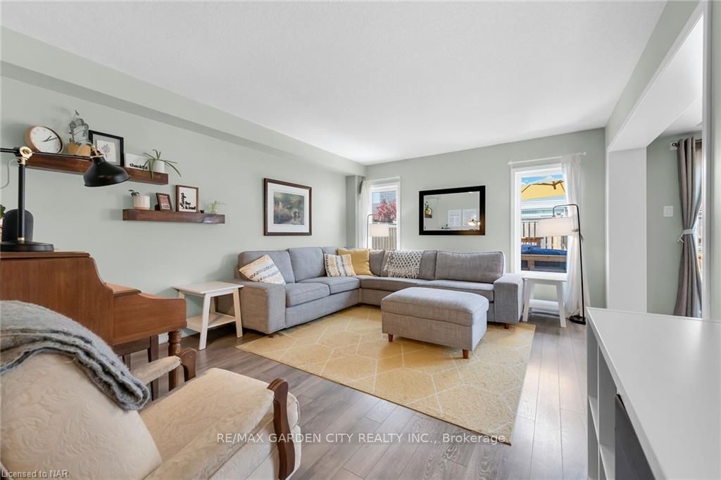 Photo 9 of 66 Odonnel Drive, Hamilton, Binbrook — HOMEH