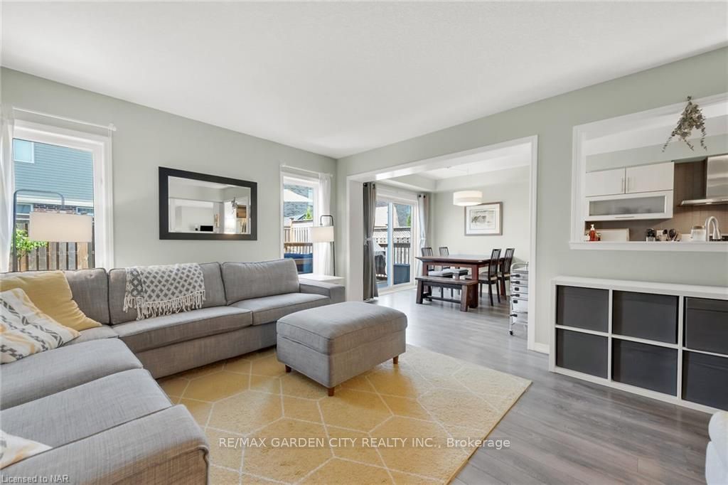 Photo 10 of 66 Odonnel Drive, Hamilton, Binbrook — HOMEH