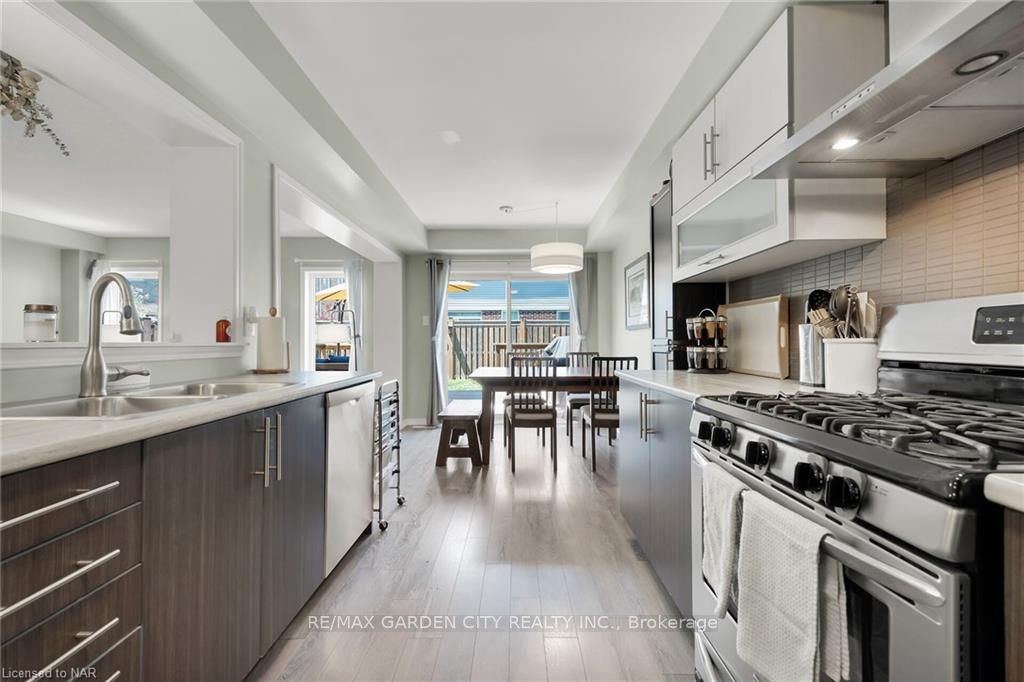 Photo 15 of 66 Odonnel Drive, Hamilton, Binbrook — HOMEH