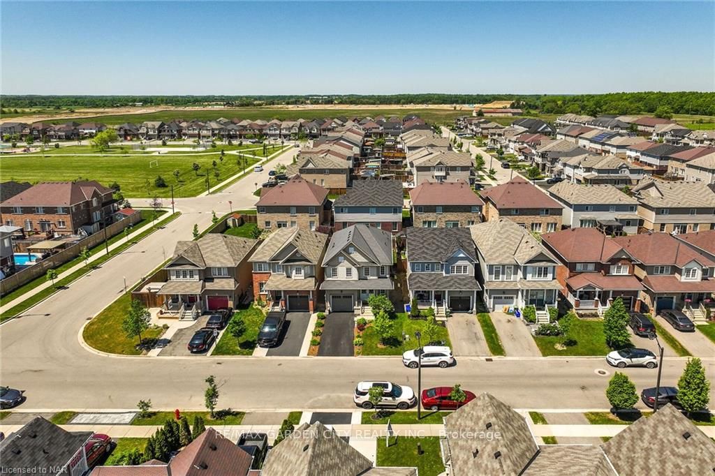 Photo 38 of 66 Odonnel Drive, Hamilton, Binbrook — HOMEH