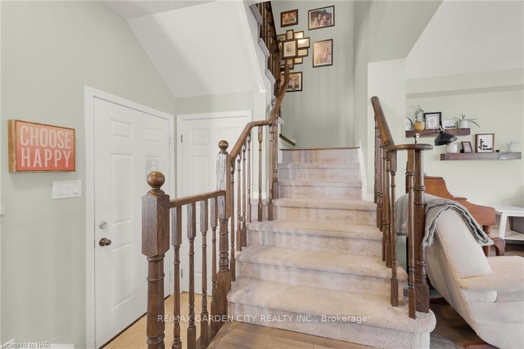 Photo 17 of 66 Odonnel Drive, Hamilton, Binbrook — HOMEH