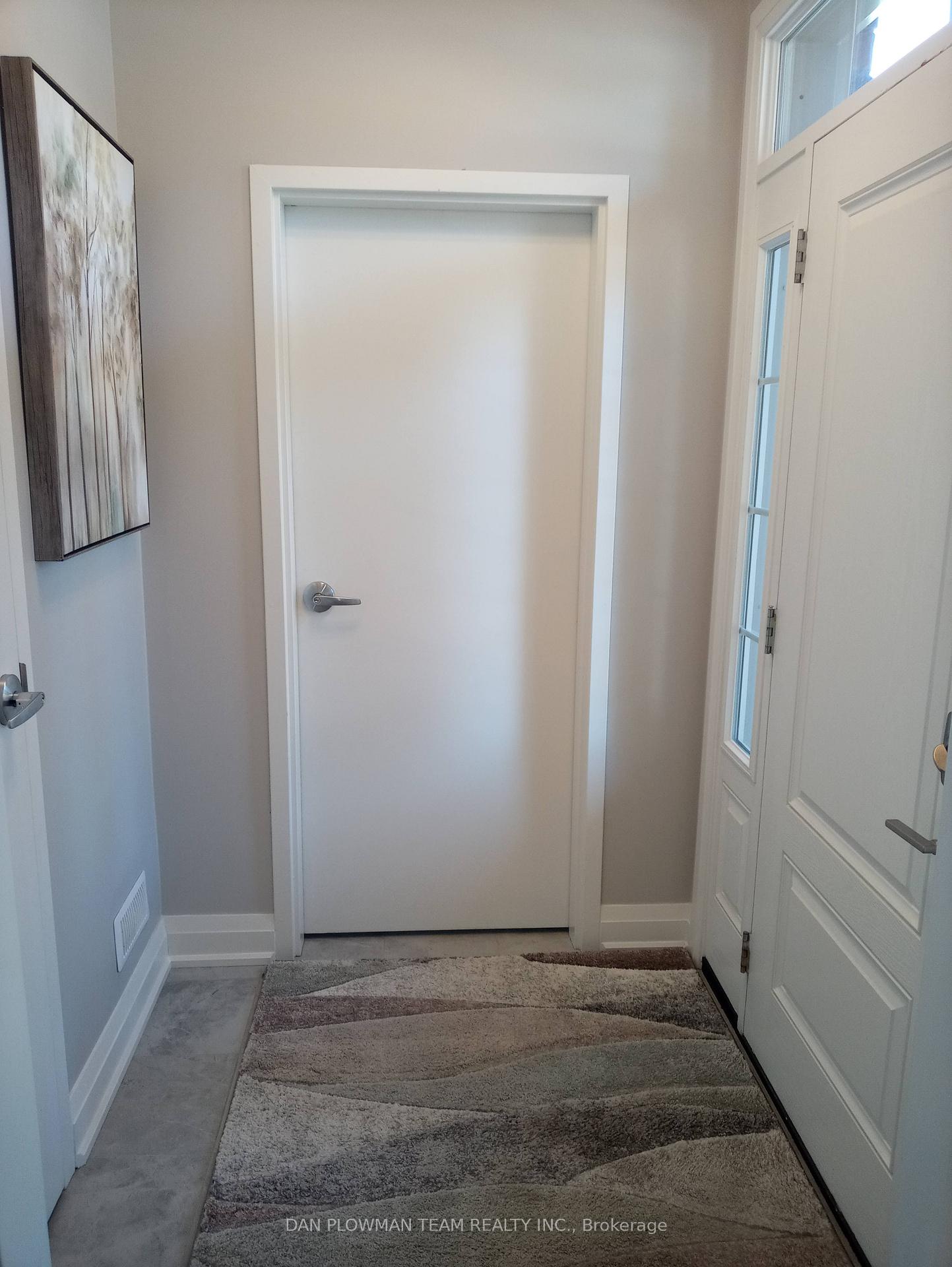Photo 4 of 60B Lambs Lane, Clarington, Bowmanville — HOMEH