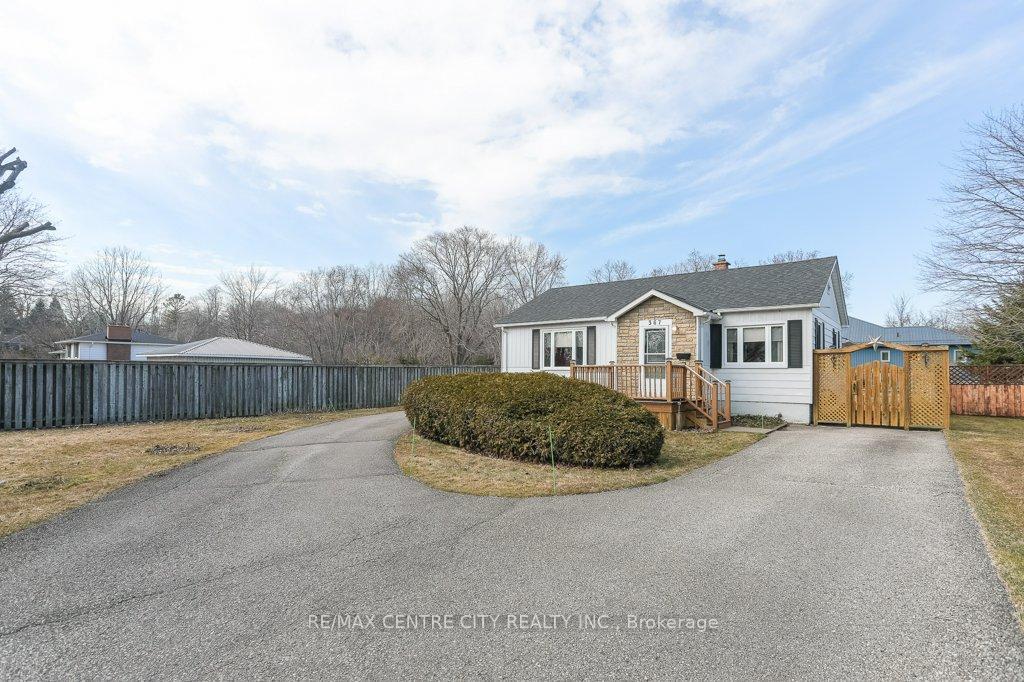 Photo 5 of 367 Warren Street, Central Elgin, Rural Central Elgin — HOMEH