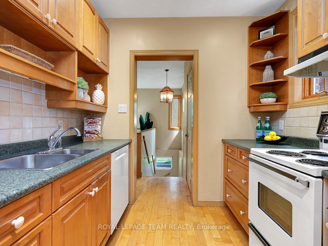 Photo 11 of 75 Renfrew Avenue, Ottawa, Glebe — HOMEH