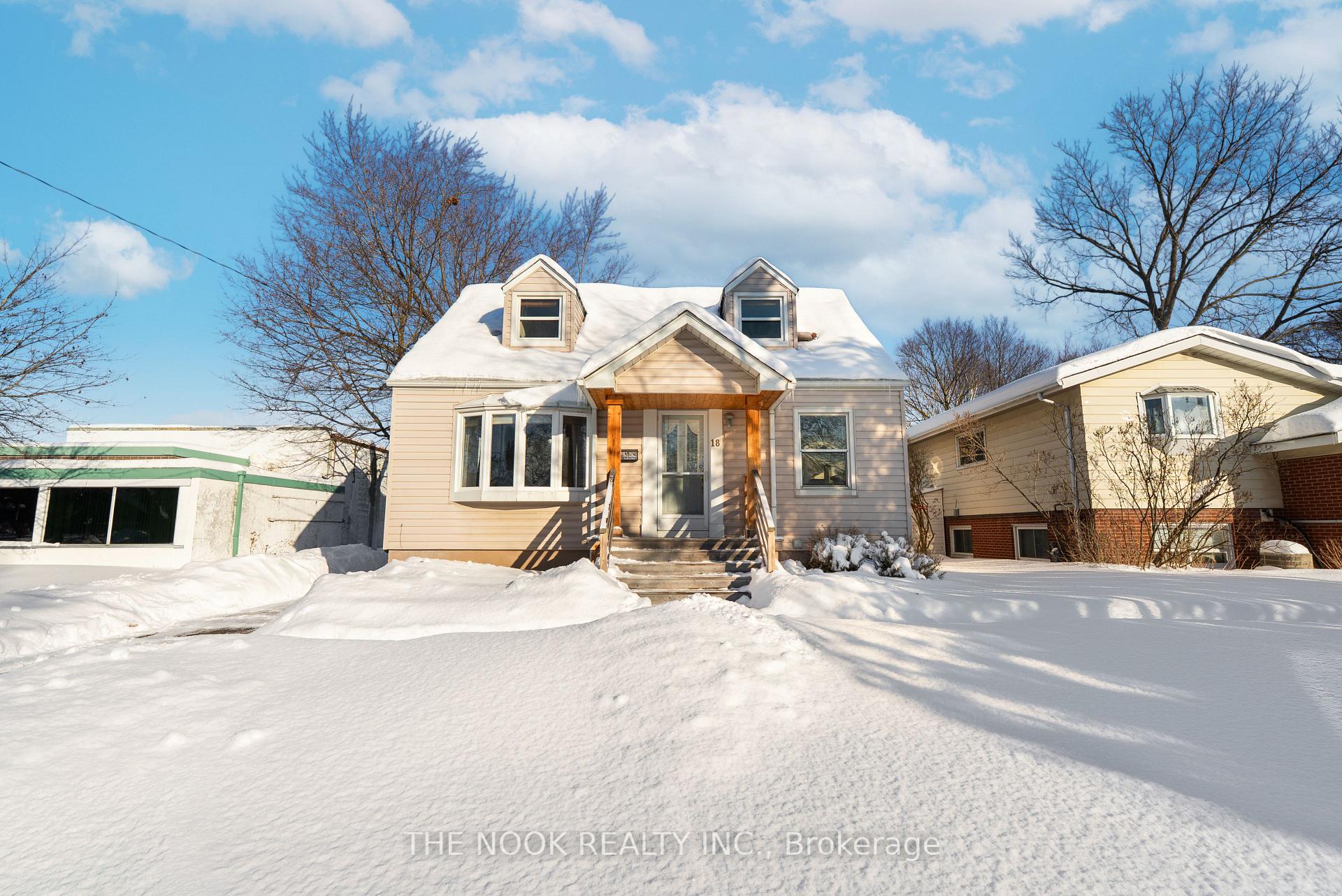 Photo 1 of 18 Sherwood Road W, Ajax, Central West — HOMEH