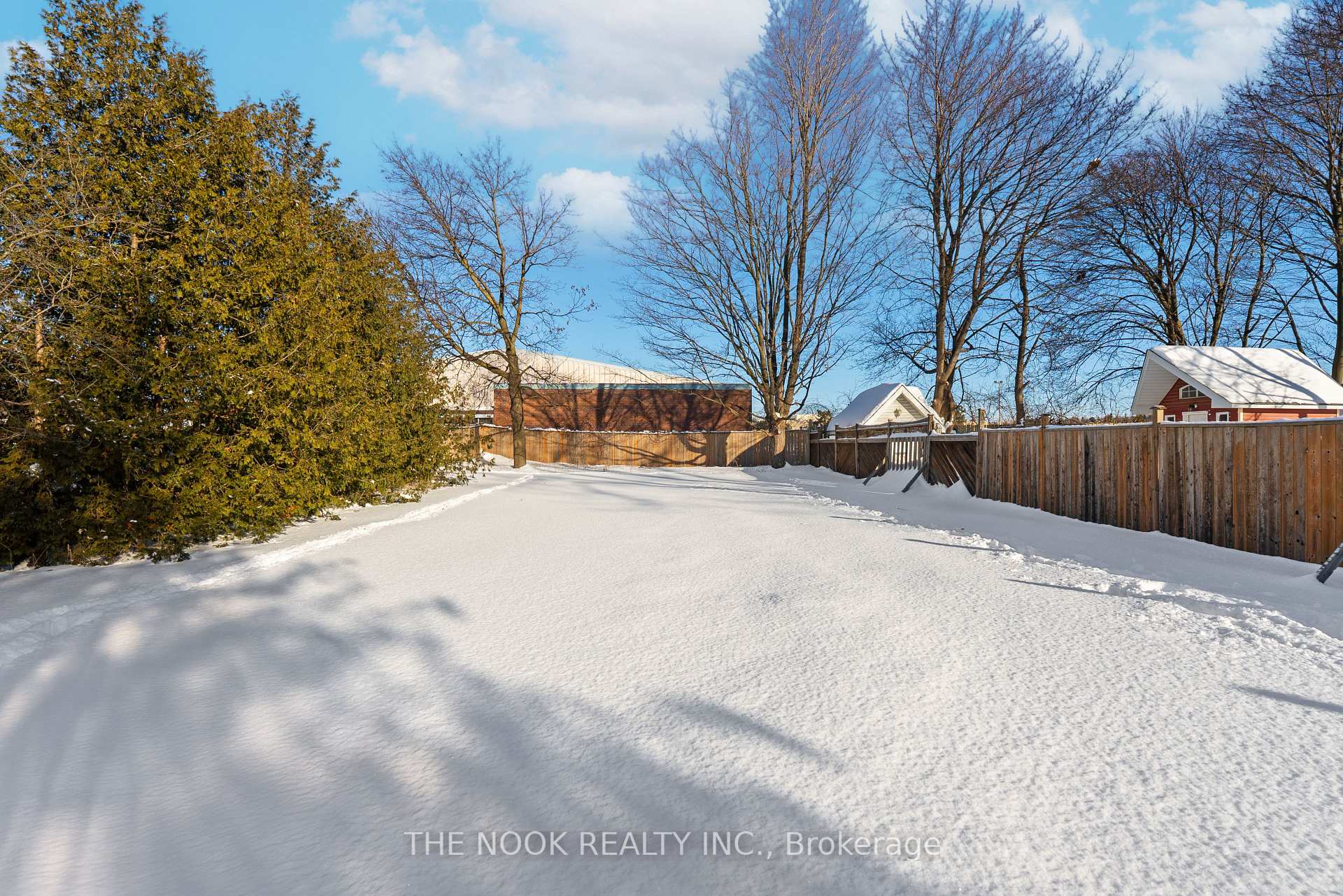 Photo 32 of 18 Sherwood Road W, Ajax, Central West — HOMEH