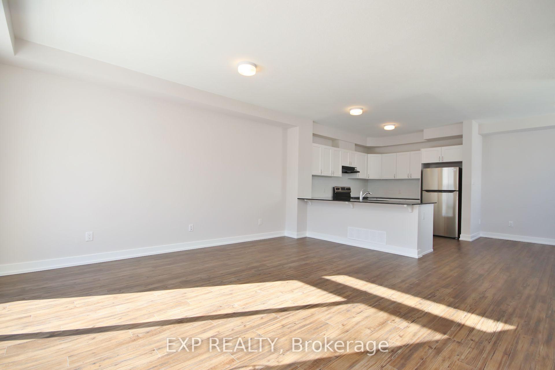 Photo 6 of 241 Anyolite Private, Ottawa, Barrhaven - Heritage Park — HOMEH