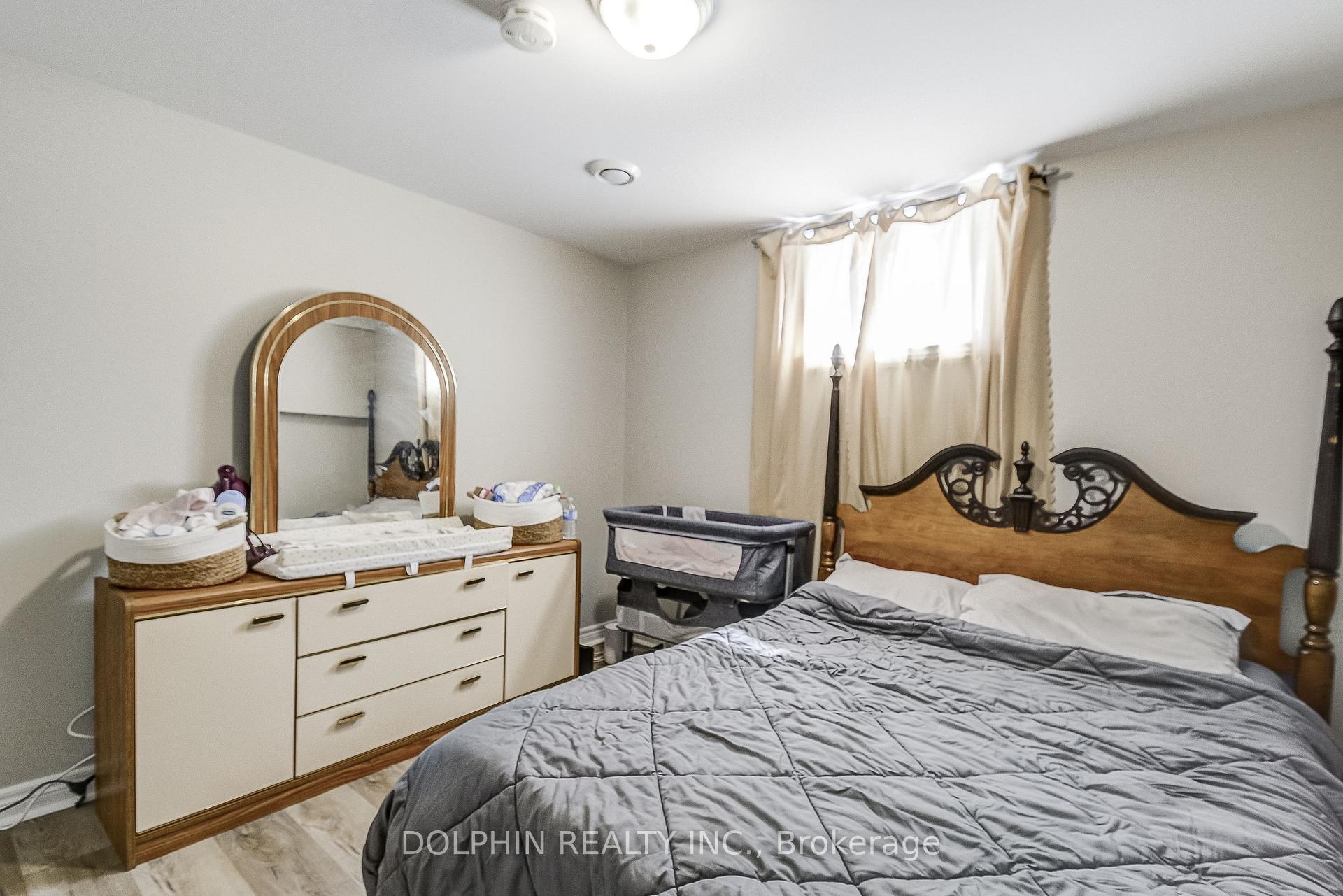 Photo 15 of 53 Merigold Street, St. Catharines, Western Hill — HOMEH